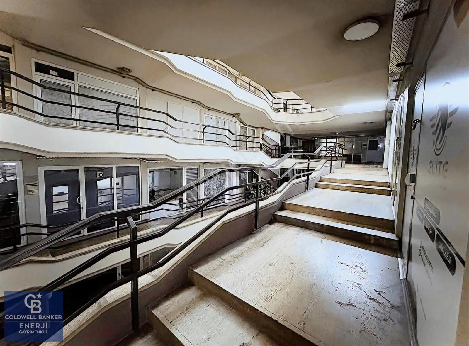 Halaskargazi Caddesi Ünsal Çarşısı - Görsel 5