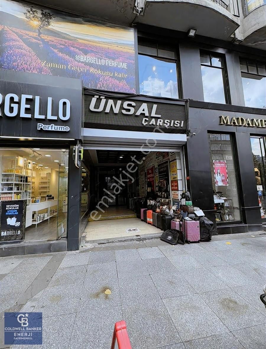 Halaskargazi Caddesi Ünsal Çarşısı