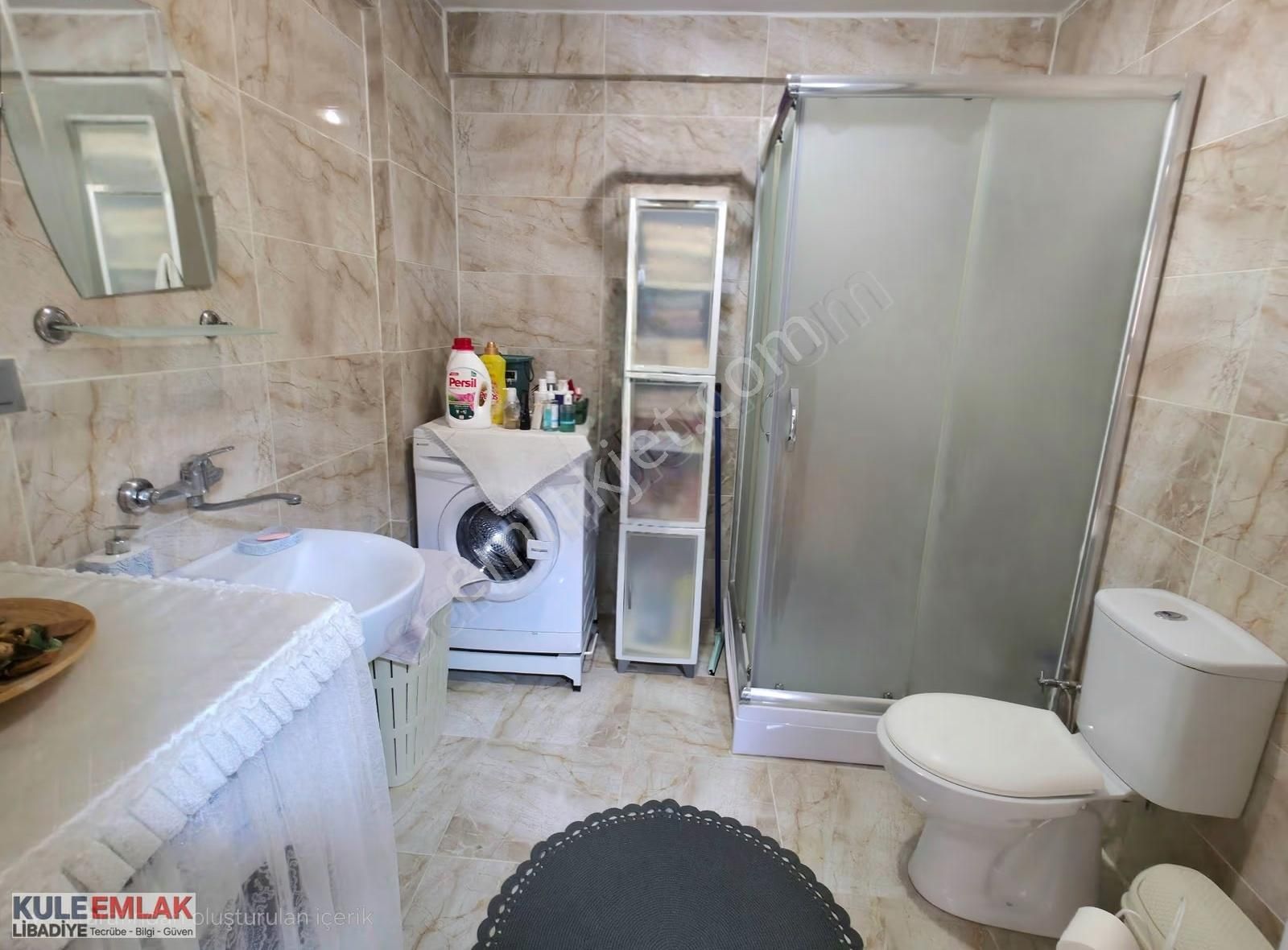 Çamlıca'nın Eteklerinde Kısıklı'da Kullanışlı 2+1 Ara Kat - Görsel 21