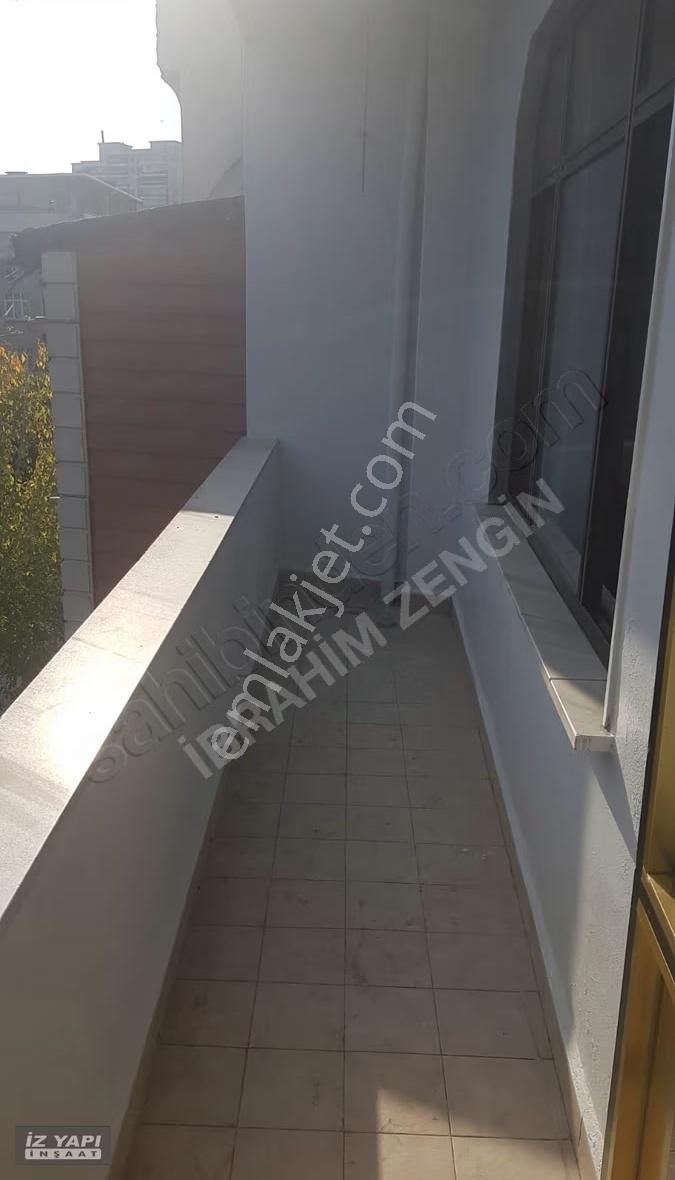 İz Yapı İnş. Gayrimenkul 50. Yıl Mah. Kiralık Daire - Görsel 2
