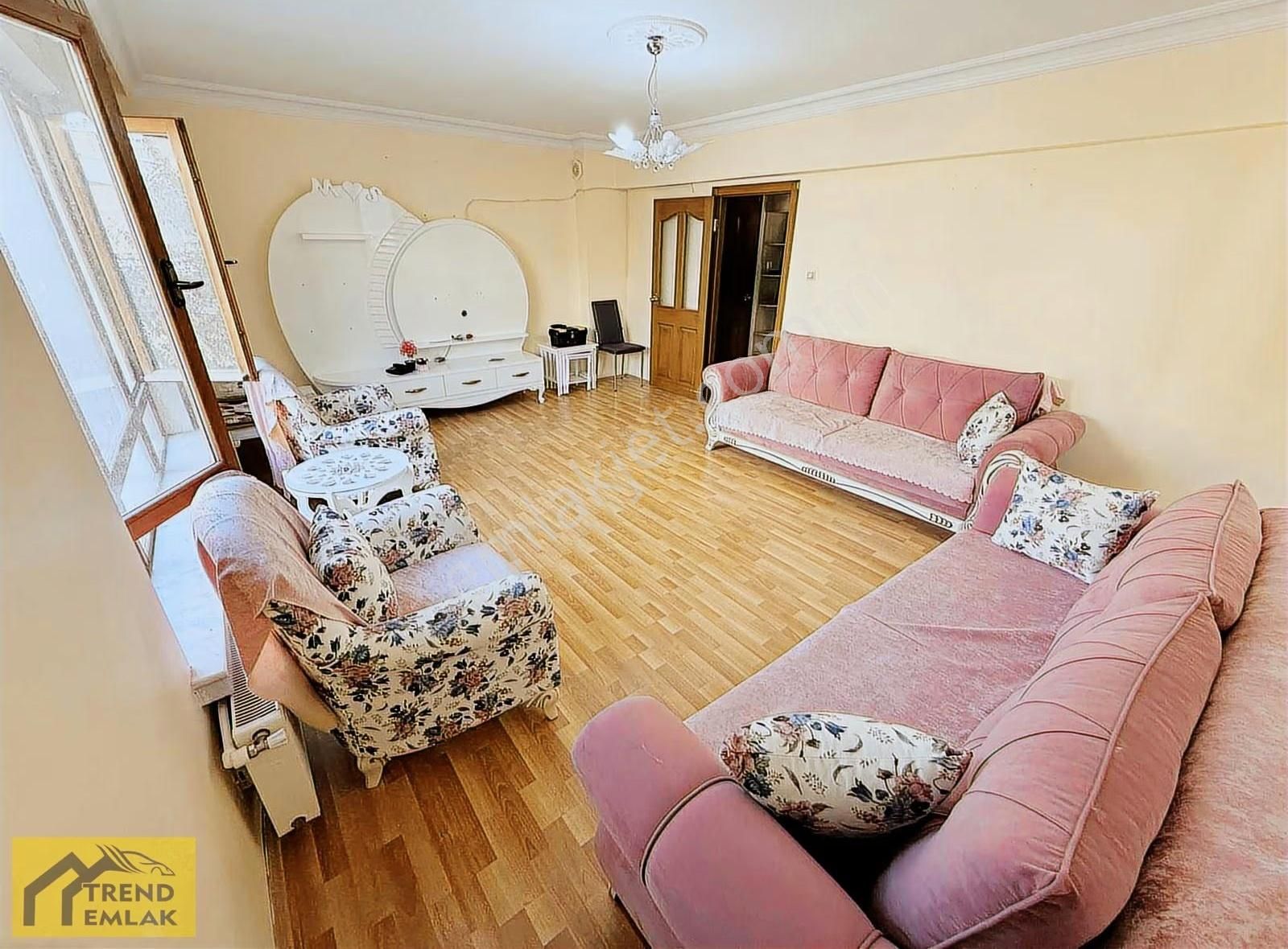 Trend'den H.gazi Göbekte 1.kat Ön Cephe Sınırsız Kredi 3+1