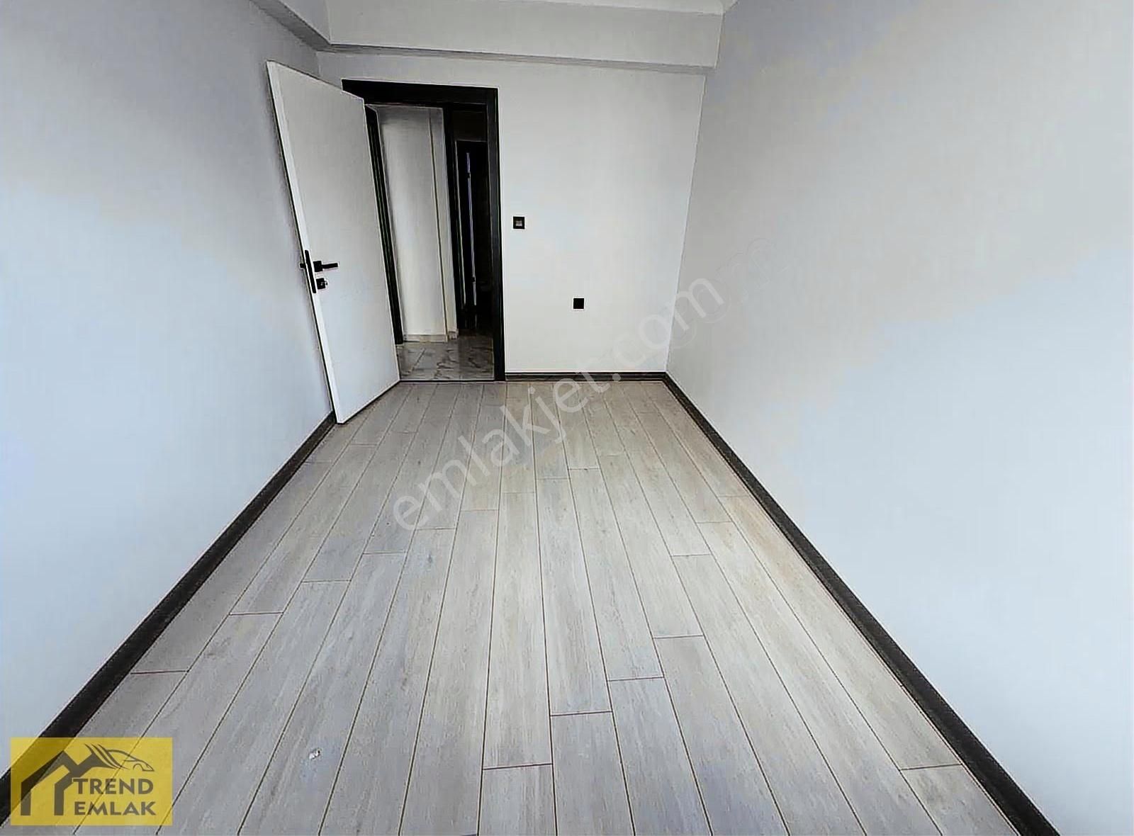 Trend'den Cadde Üzeri 2.kat Ön Cephe Çift Banyo Sınırsız Kredi** - Görsel 5