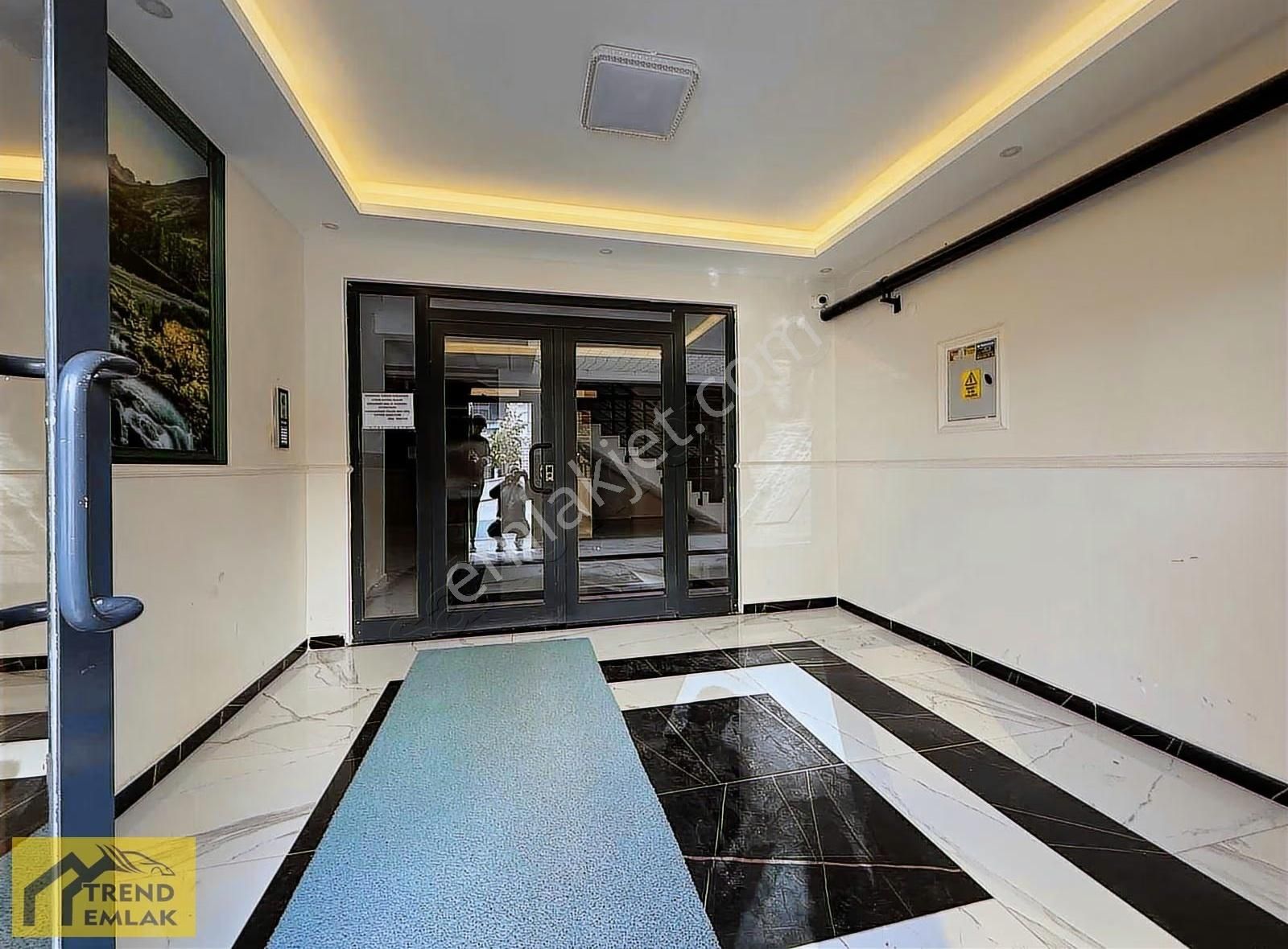 Trend'den Cadde Üzeri 2.kat Ön Cephe Çift Banyo Sınırsız Kredi**