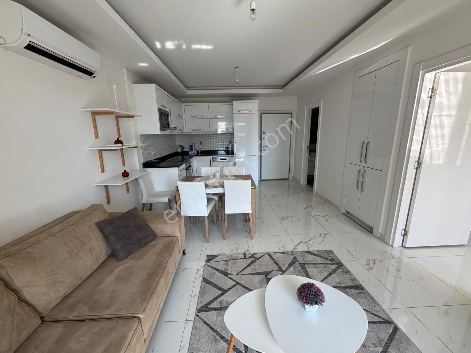 Mahmutlar'da Arakat Güney Cepheli Full Aktiviteli Eşyalı 1+1 - Görsel 11