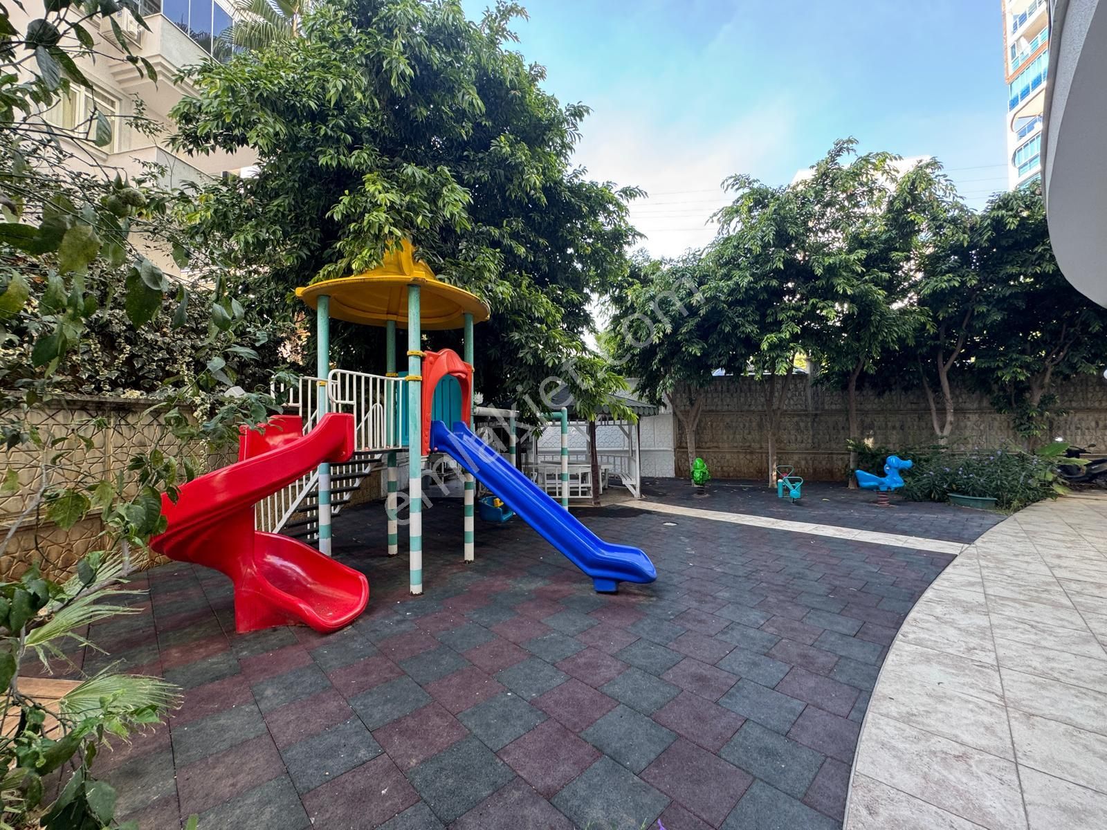 Mahmutlar'da Arakat Güney Cepheli Full Aktiviteli Eşyalı 1+1 - Görsel 32