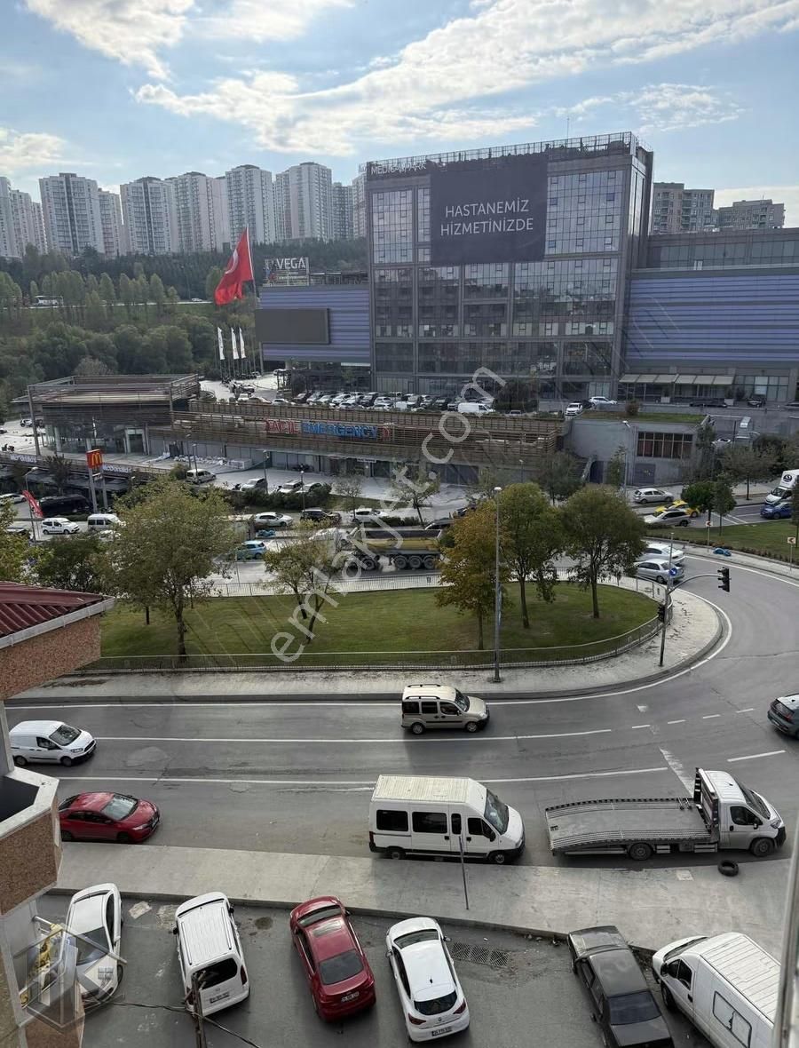 Satılık 75.yıl Mah Vega Avm Karşısı 1+1 Teras Daire - Görsel 4