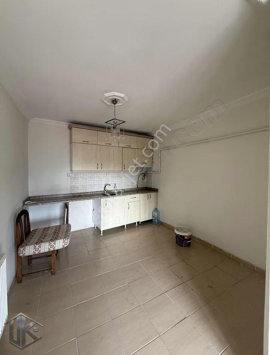 Satılık 75.yıl Mah Vega Avm Karşısı 1+1 Teras Daire - Görsel 3