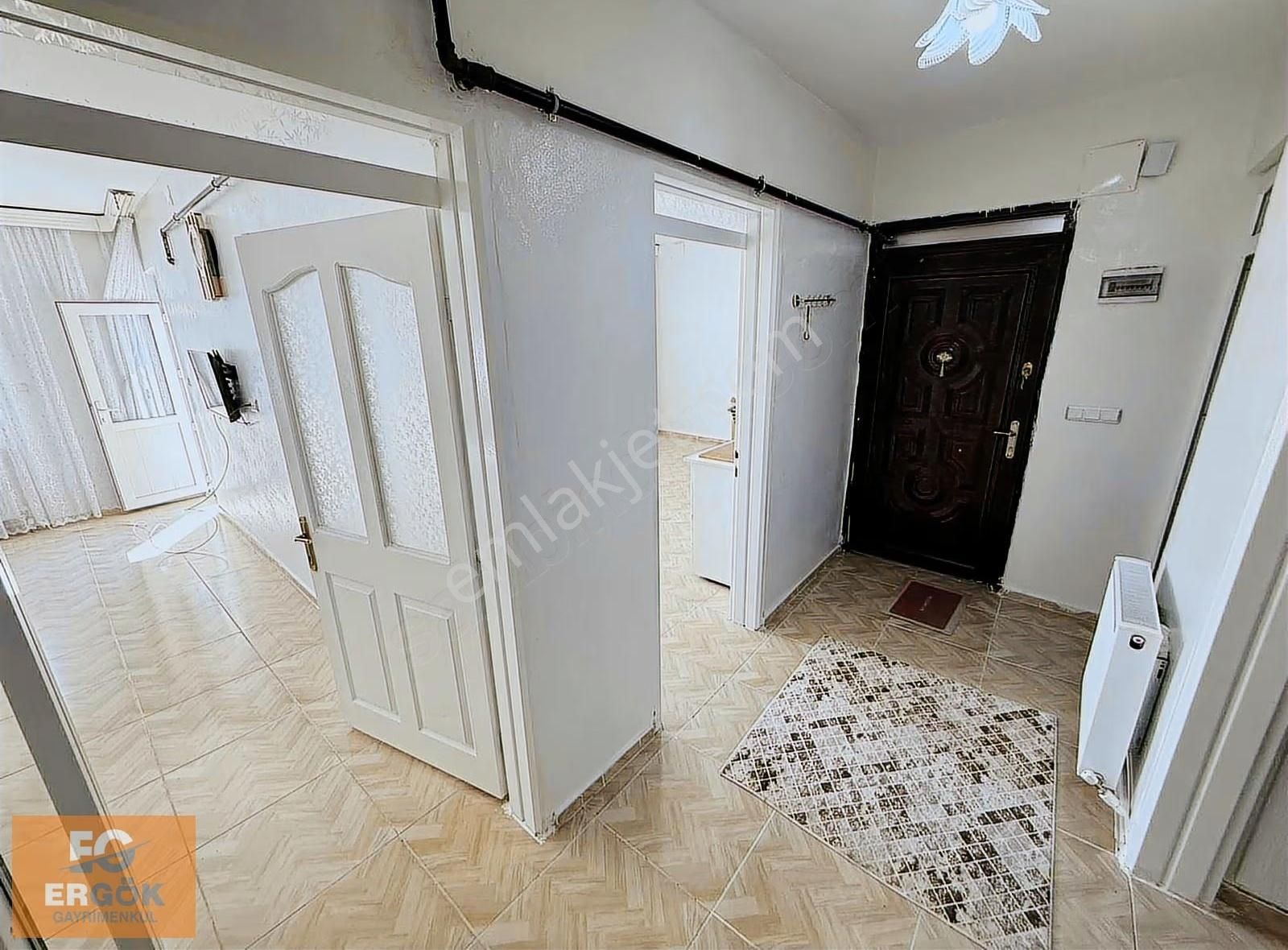 75 Mah 3 Katlı Bakımlı Satılık Müstakil Ev - Görsel 8