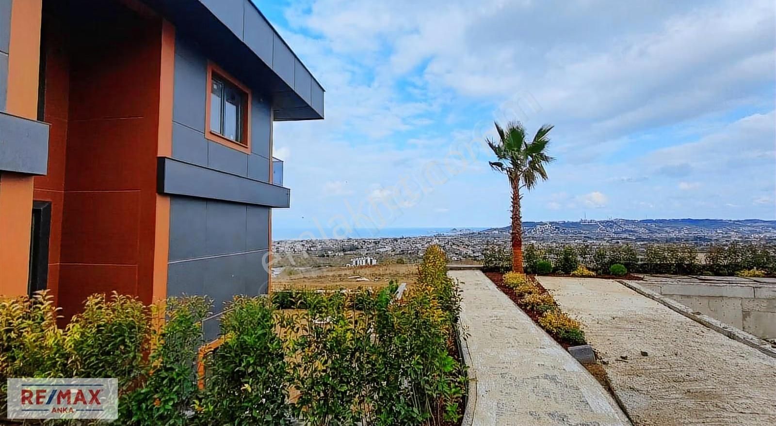 Remax Anka'dan Deniz Manzaralı Satılık 3+1 Dubleks Daireler - Görsel 10
