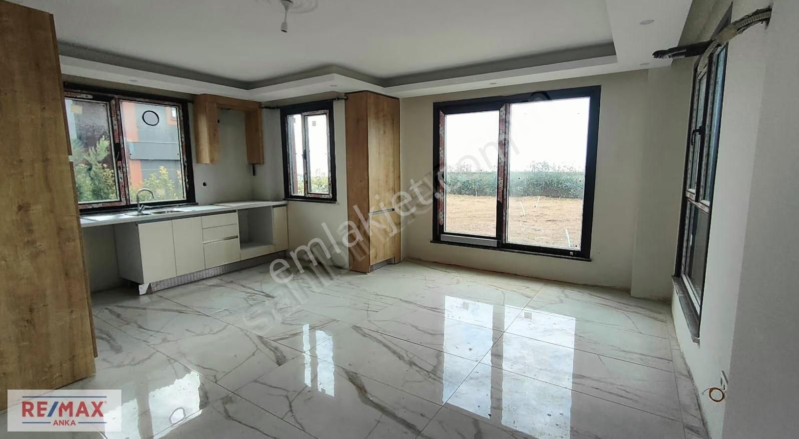Remax Anka'dan Deniz Manzaralı Satılık 3+1 Dubleks Daireler - Görsel 14