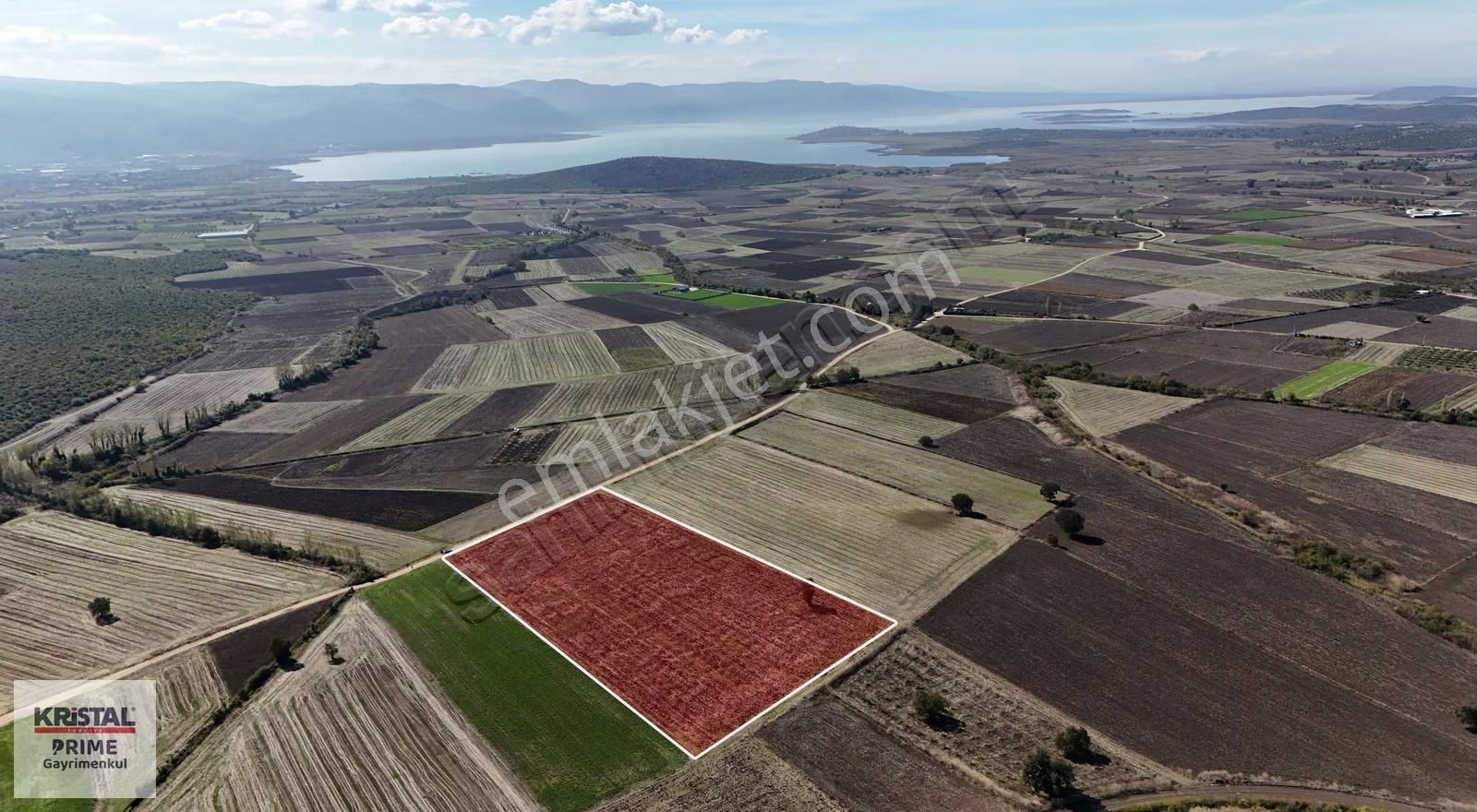 Başköy Mahallesinde 21.600 M2 Satılık Tarla