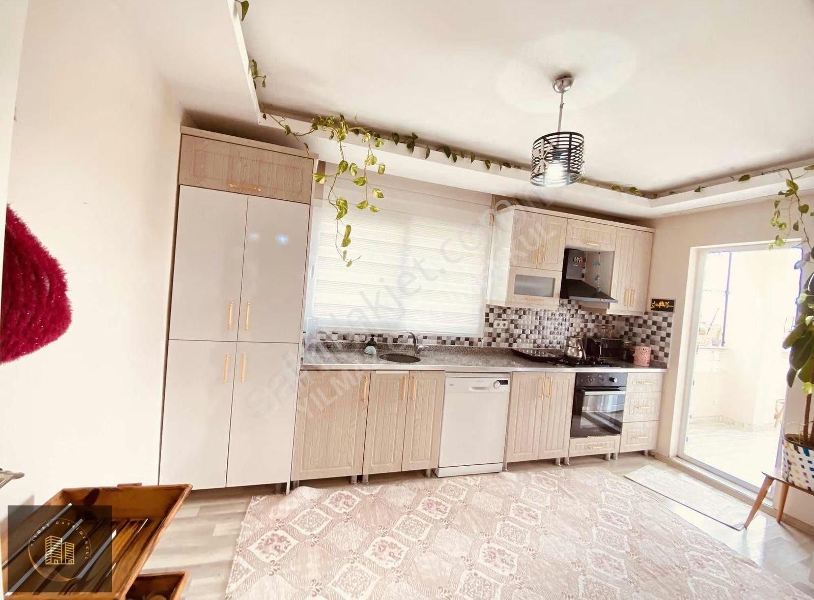 Yılmazdan İncirlik Kemalpaşada Satılık 3+1 K.mtfk İskanlı