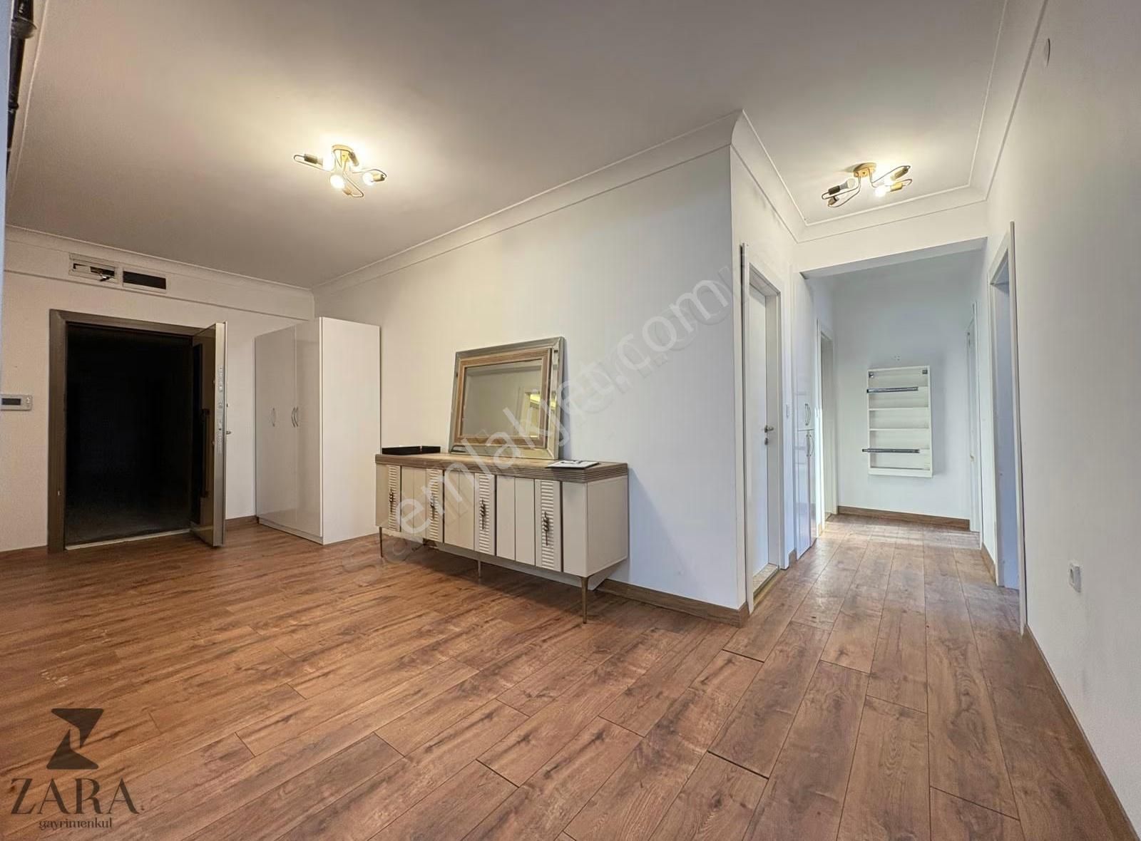 ▄zara▄kaçırılmaz Fırsat! Cadde Üzeri Lüks Sitede 3+1 140m² Daire - Görsel 2