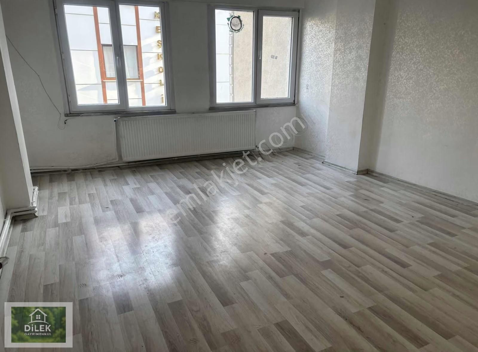 Maslak Cesme Cad Üzerinde Satilik Hisseli Daıre Caddeye Yakın - Görsel 9