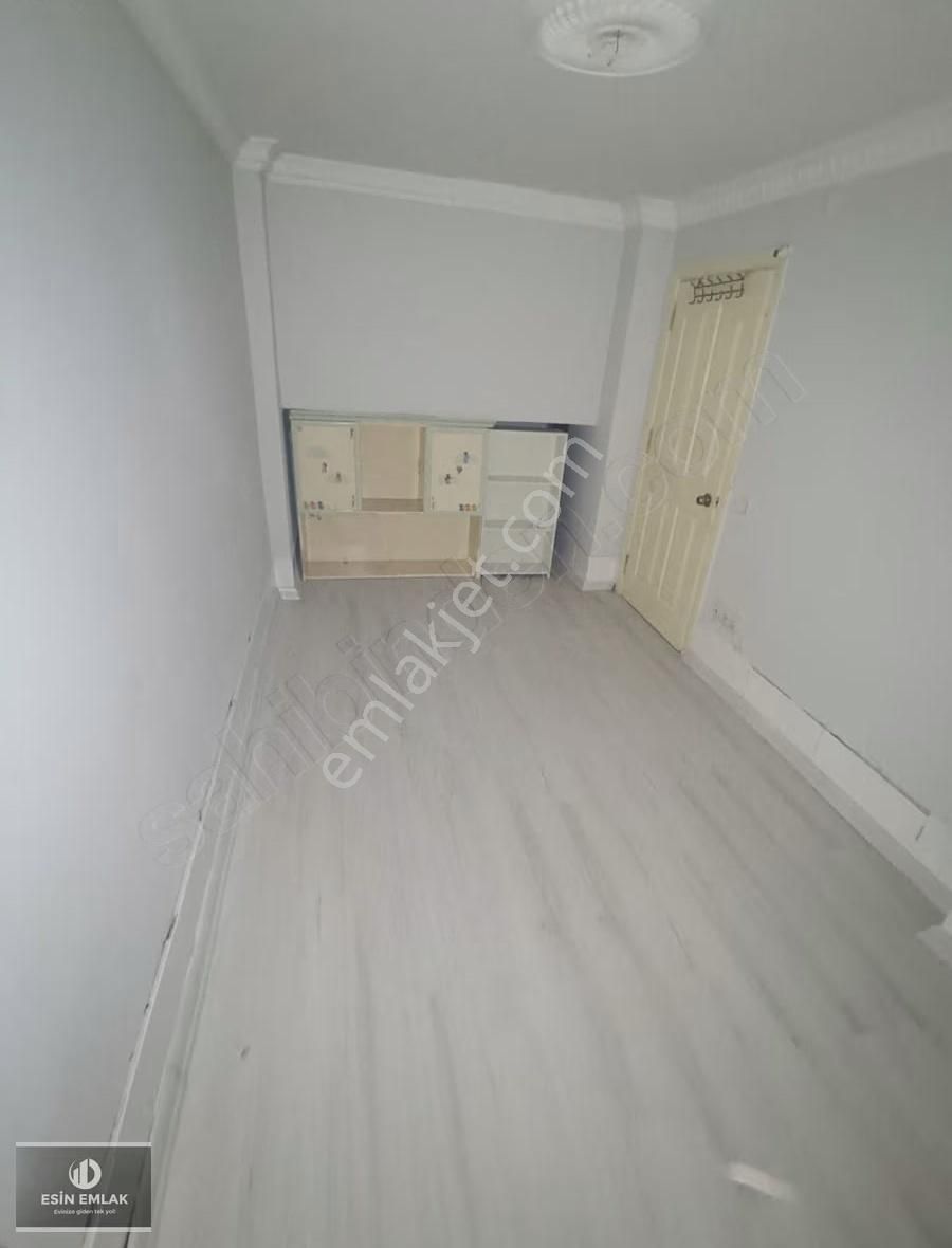 Kaynarca Mah 2+1 Zemin Kat Satılık Fırsat E-5'e Yakın Daire - Görsel 6