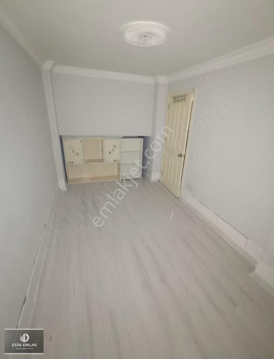 Kaynarca Mah 2+1 Zemin Kat Satılık Fırsat E-5'e Yakın Daire - Görsel 4