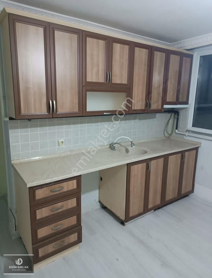 Kaynarca Mah 2+1 Zemin Kat Satılık Fırsat E-5'e Yakın Daire - Görsel 2