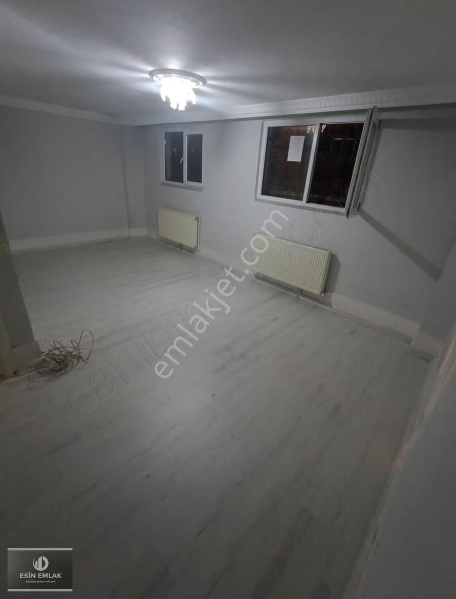 Kaynarca Mah 2+1 Zemin Kat Satılık Fırsat E-5'e Yakın Daire