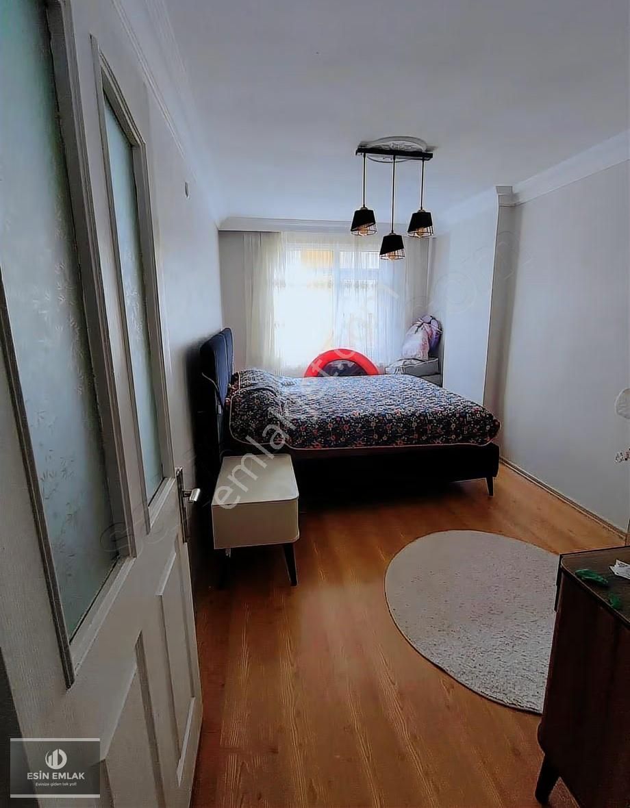 Güzelyalı Mah Balkonlu Geniş Merkezi Konumda Arakat 3+1 Daire - Görsel 2