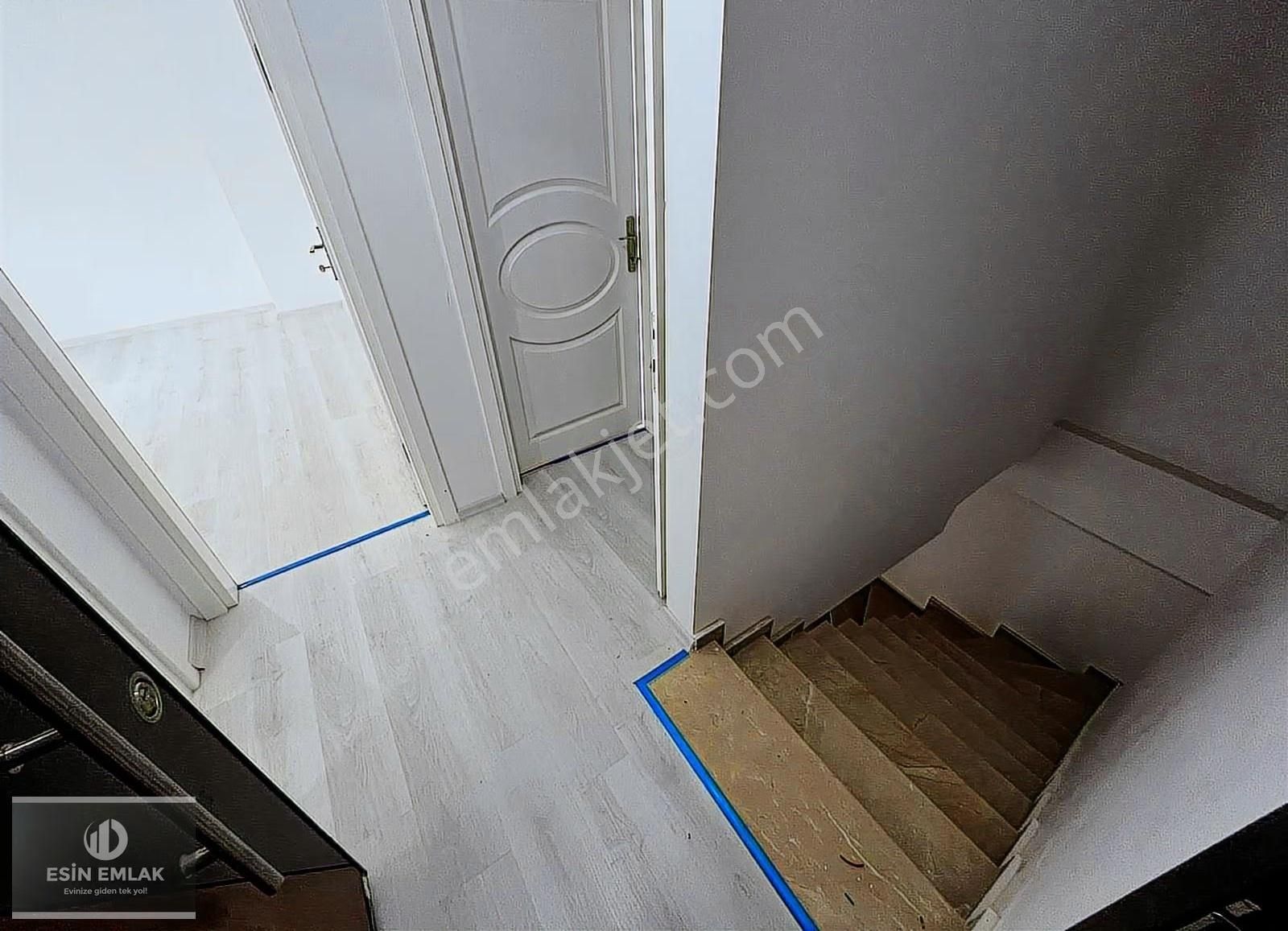 Osman Gazi Mah Balkonlu Geniş Marmaray'a Yakın Temiz 3+1 Daire - Görsel 13