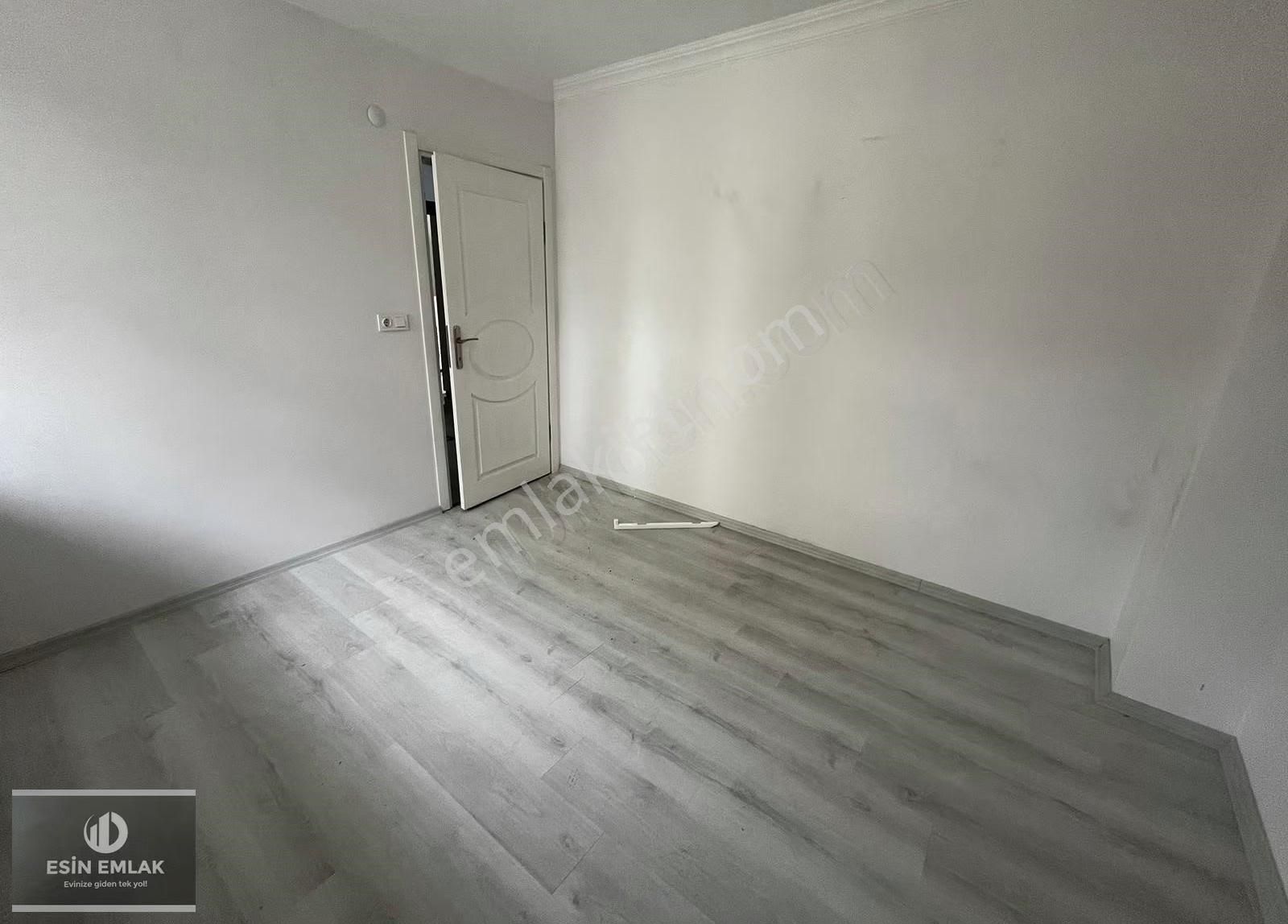 Osman Gazi Mah Balkonlu Geniş Marmaray'a Yakın Temiz 3+1 Daire - Görsel 27