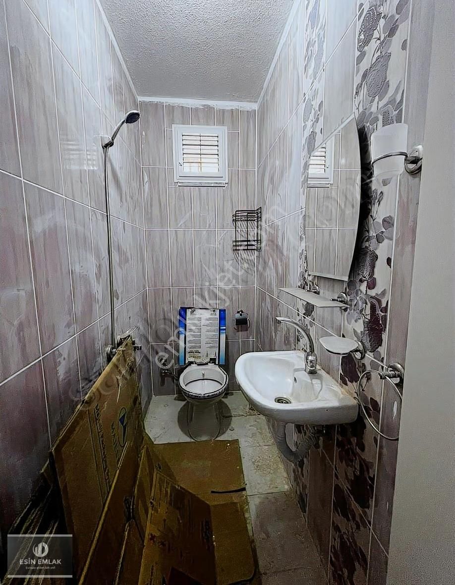 Osman Gazi Mah Balkonlu Geniş Marmaray'a Yakın Temiz 3+1 Daire - Görsel 18