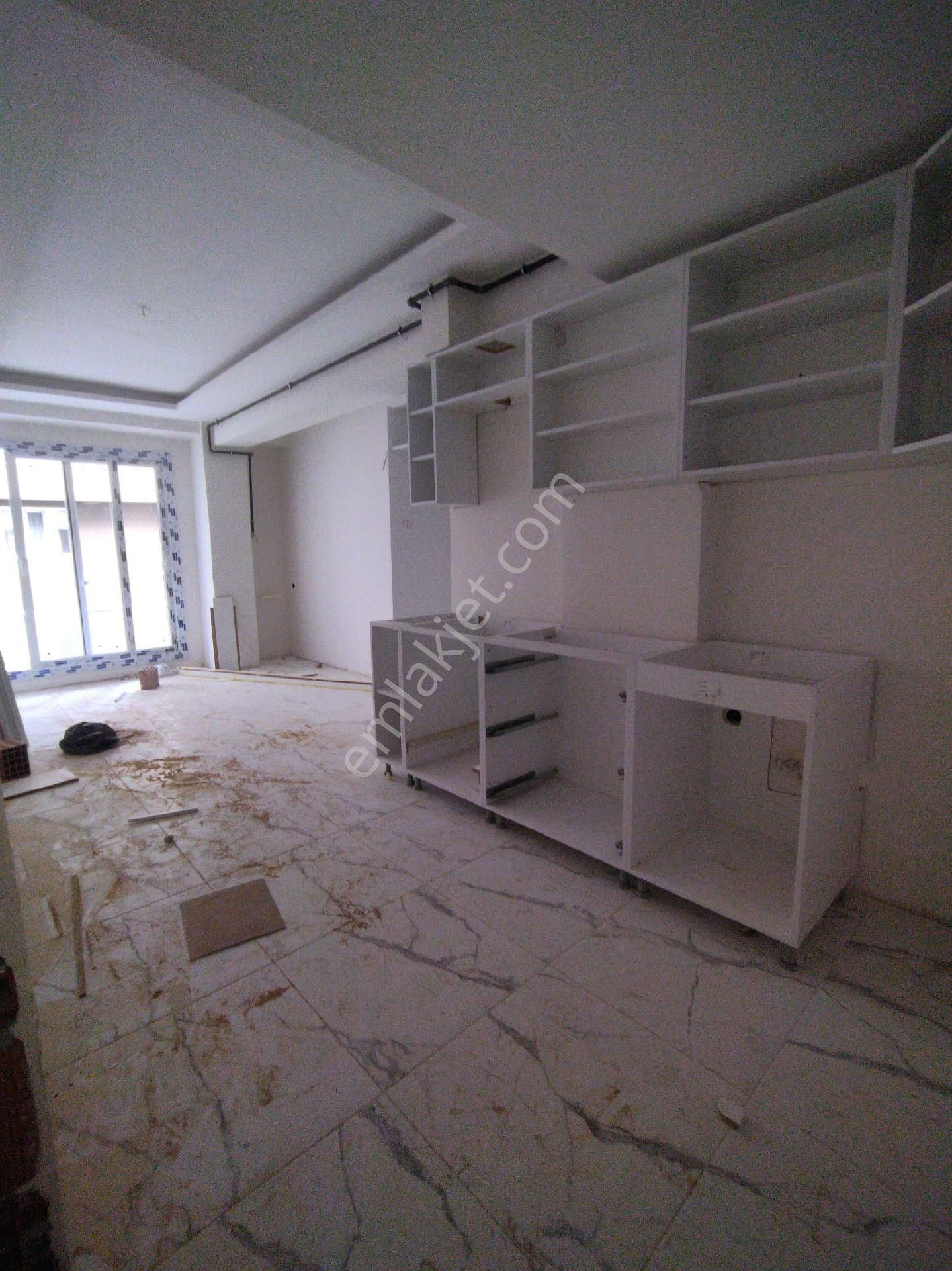 Dede Emlak'tan Muradiye De Satılık Daire