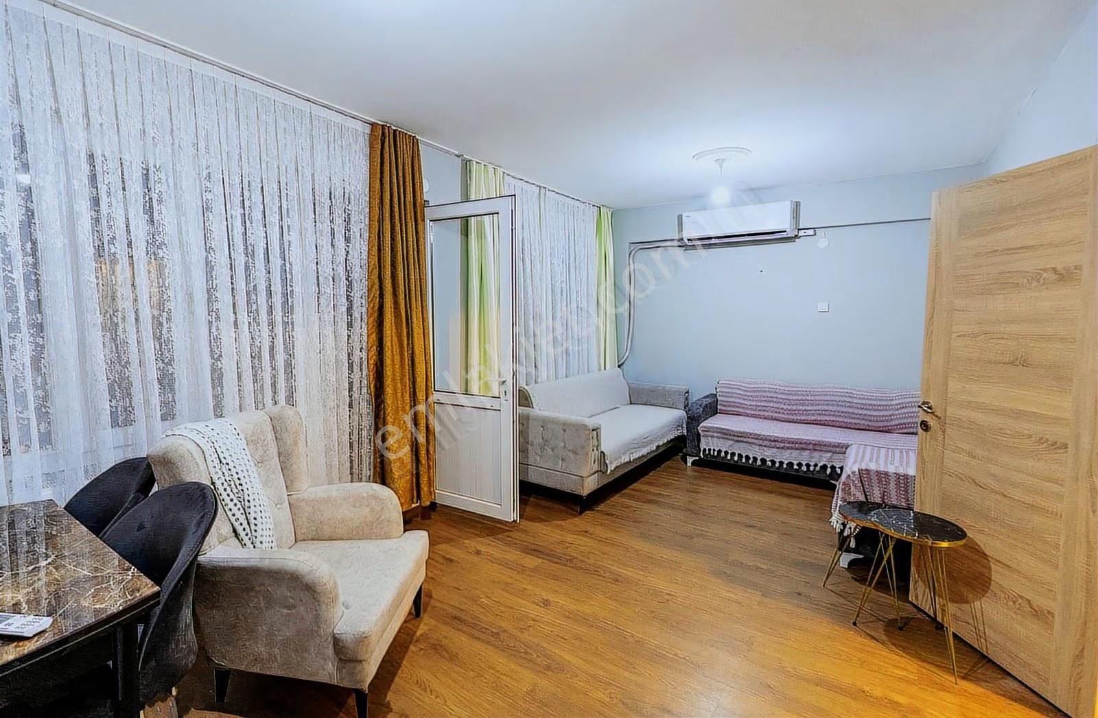 Karşıyaka Tershane Mahallesinde Full Tadilatlı Satılık 2+1 Daire - Görsel 3