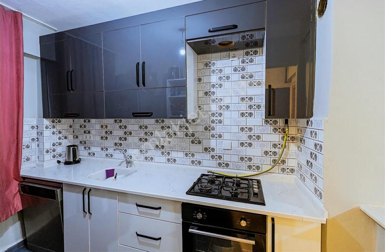 Karşıyaka Tershane Mahallesinde Full Tadilatlı Satılık 2+1 Daire - Görsel 19