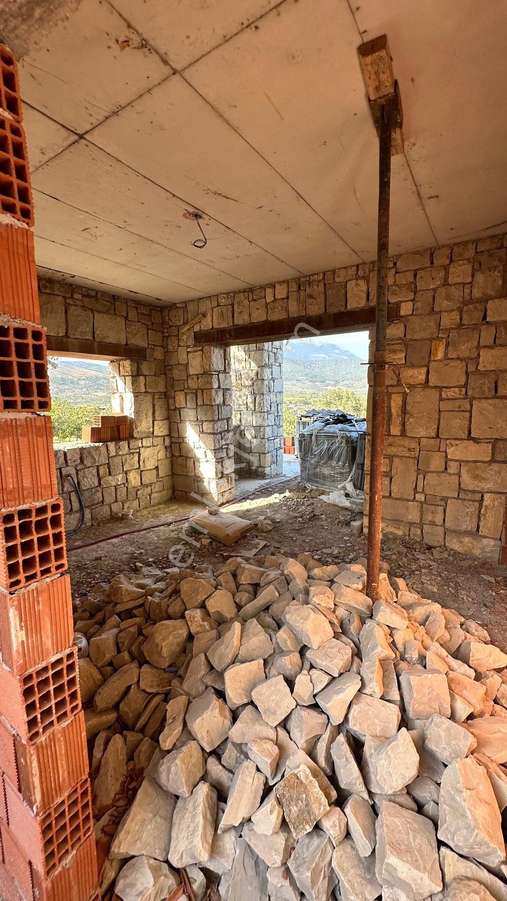 Çok Acill Sahibinden Satılık Urla Taşı Ev Ve Bahçe - Görsel 15