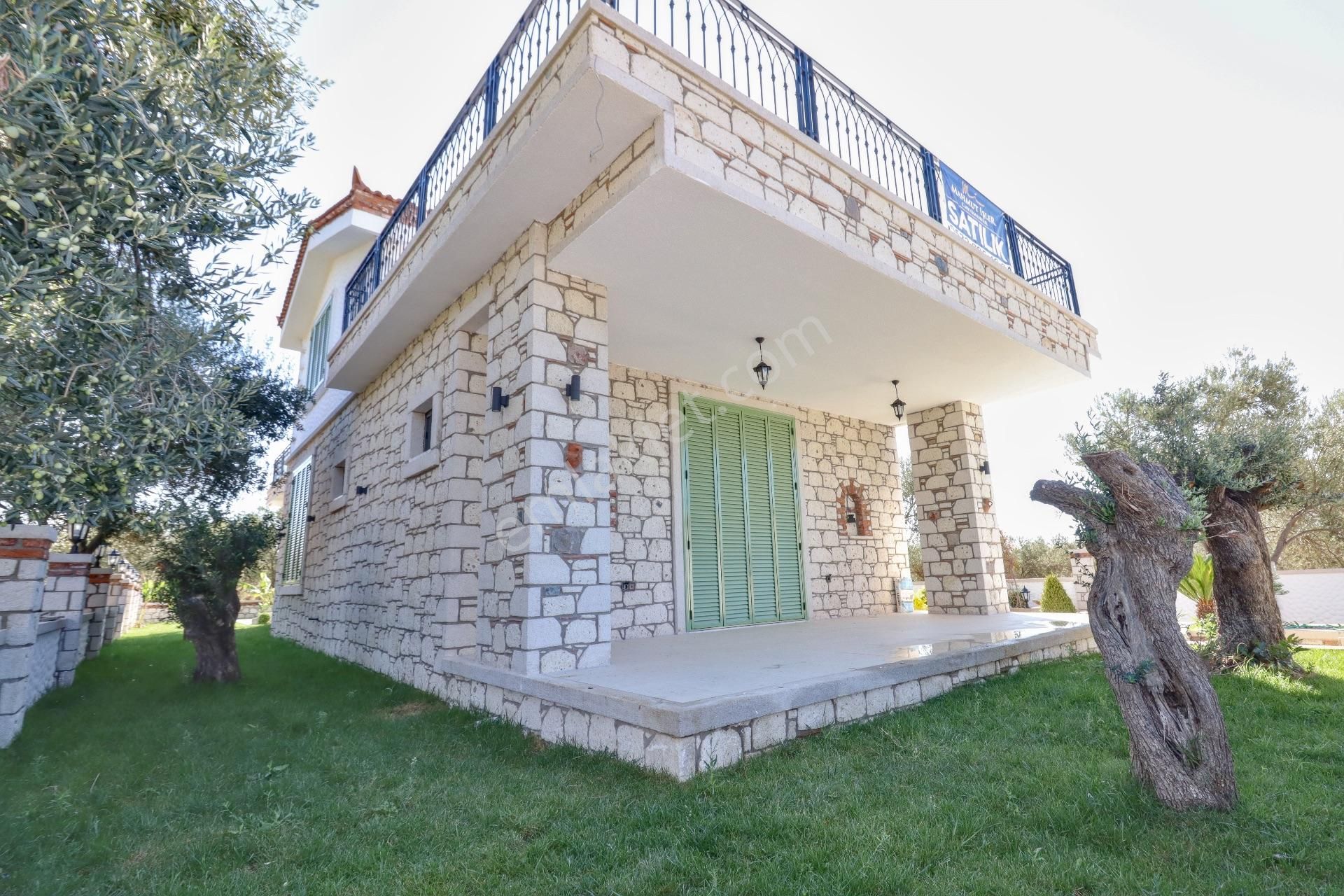 Altınoluk'ta 650 M2 Arsa İçinde Satılık Havuzlu Villa - Görsel 18