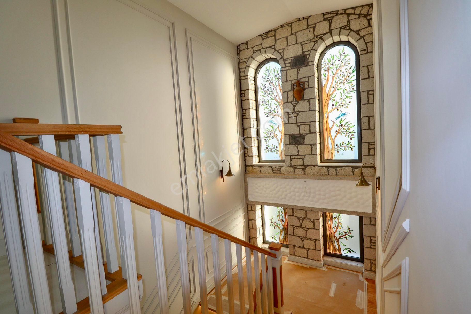 Altınoluk'ta 650 M2 Arsa İçinde Satılık Havuzlu Villa - Görsel 31