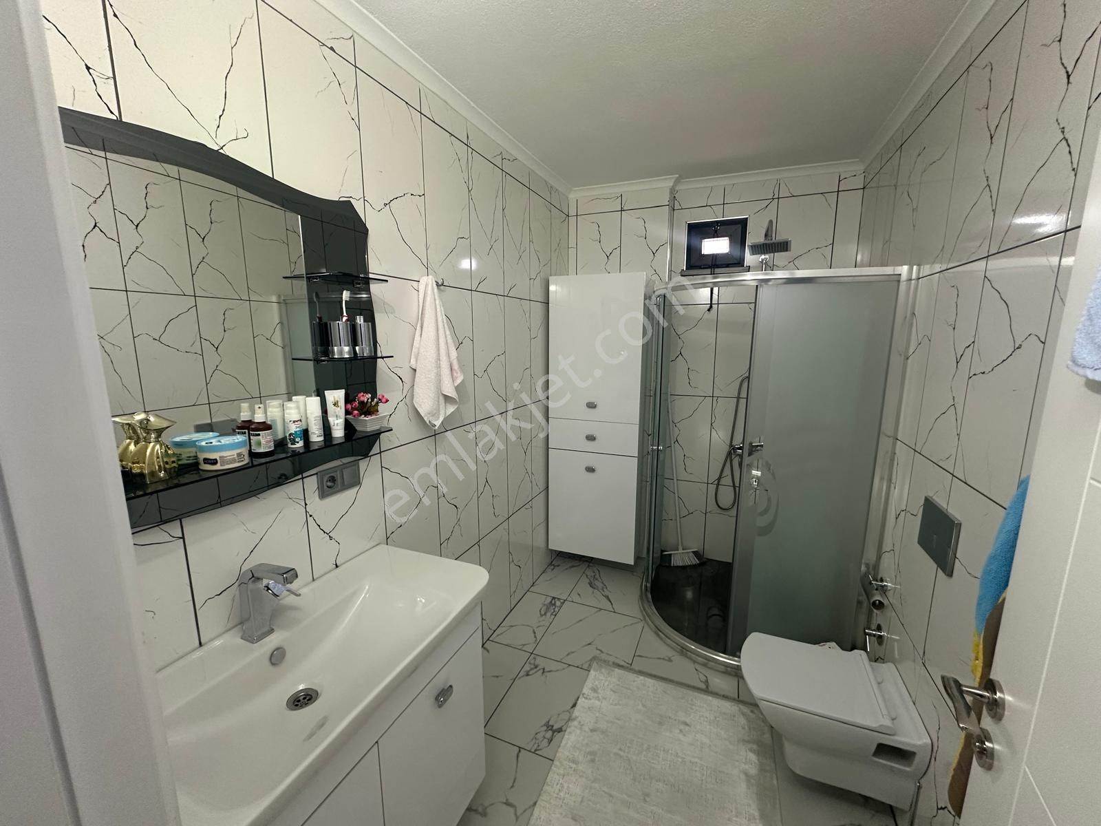 Küçükler Gayrimenkulden Karşıyaka Da Site İçinde Satılık Daire - Görsel 19