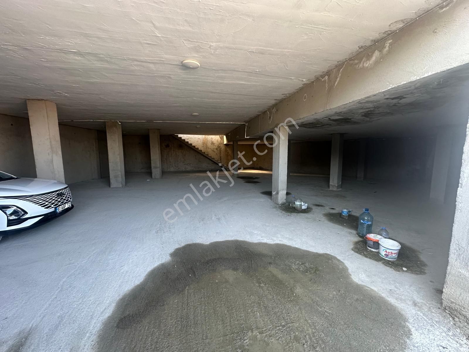 Küçükler Gayrimenkulden Karşıyaka Da Site İçinde Satılık Daire - Görsel 26
