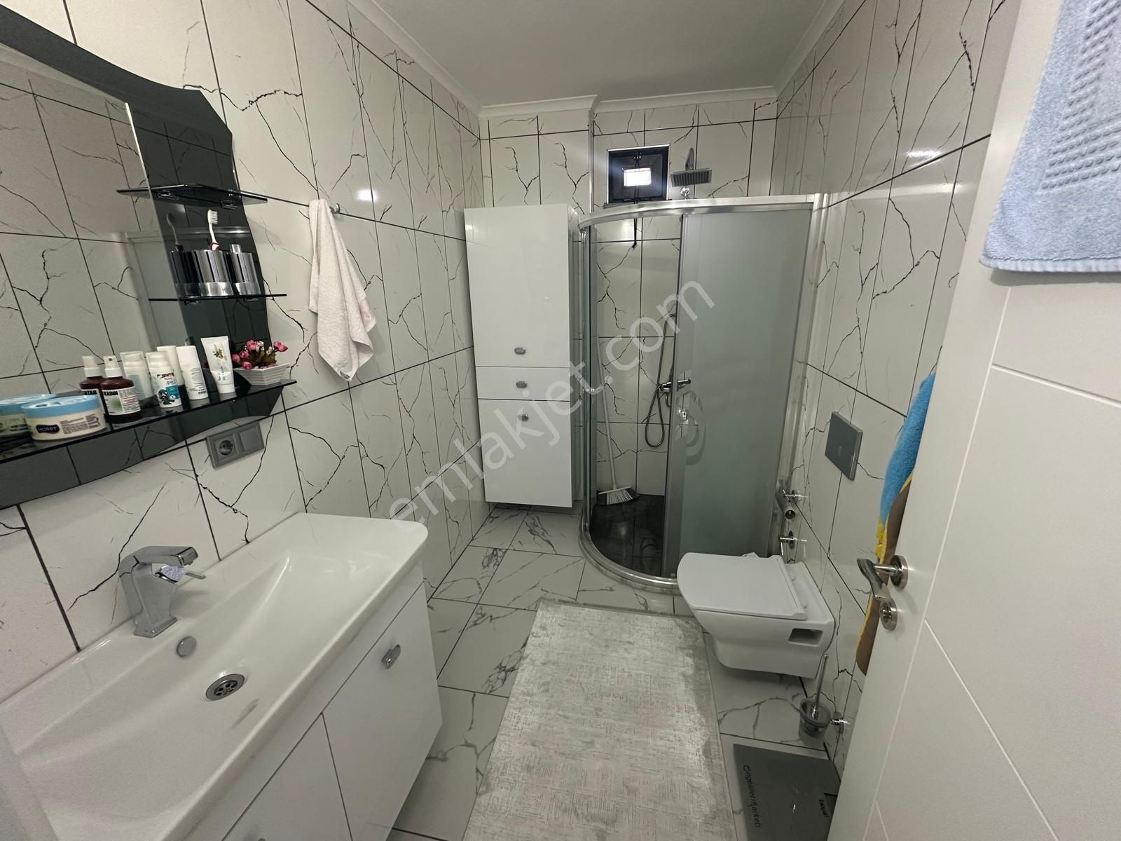 Küçükler Gayrimenkulden Karşıyaka Da Site İçinde Satılık Daire - Görsel 18
