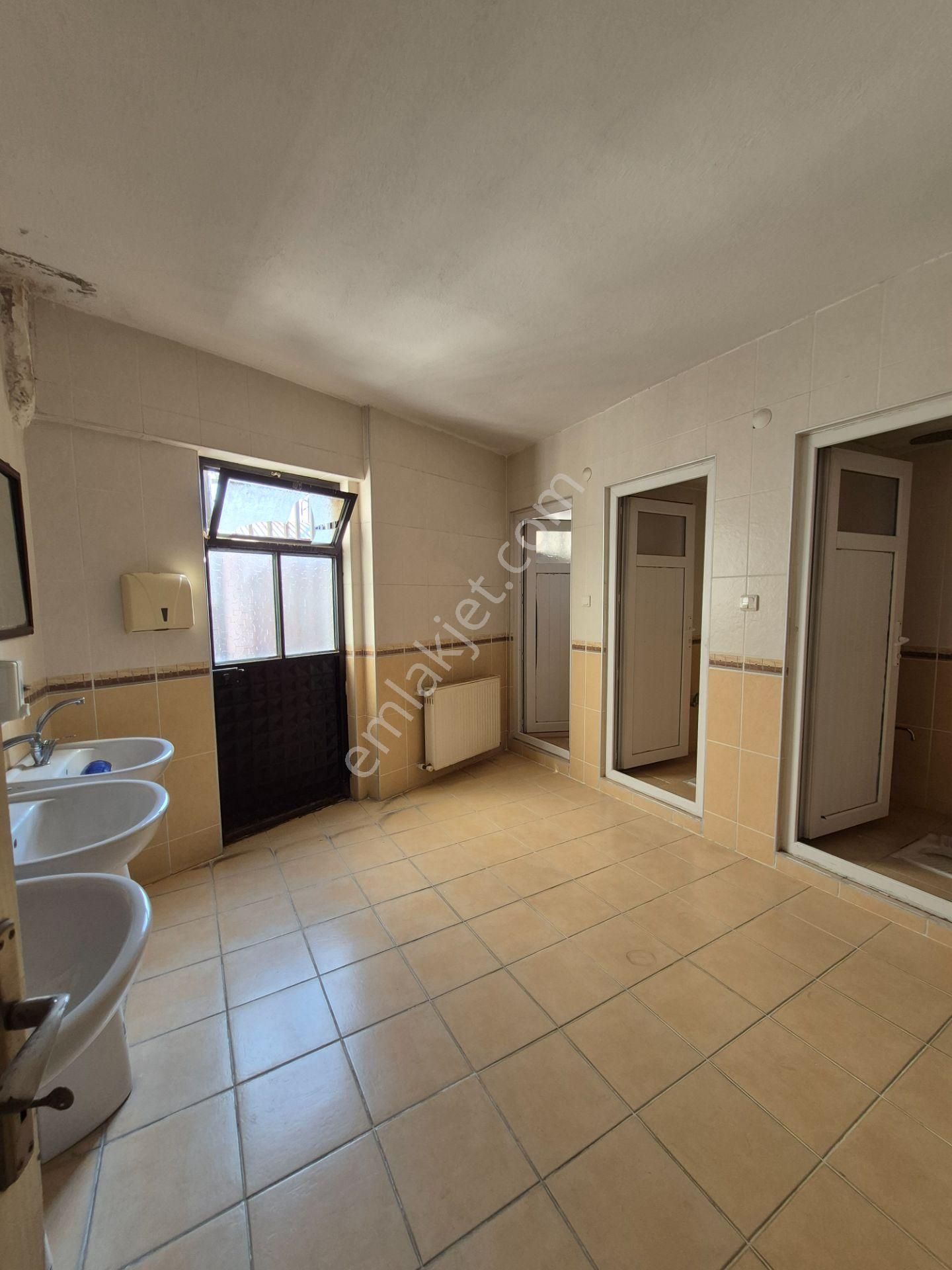 Aydoğdu Mah.'de Komple Kiralık Eğitim Binası - Görsel 14