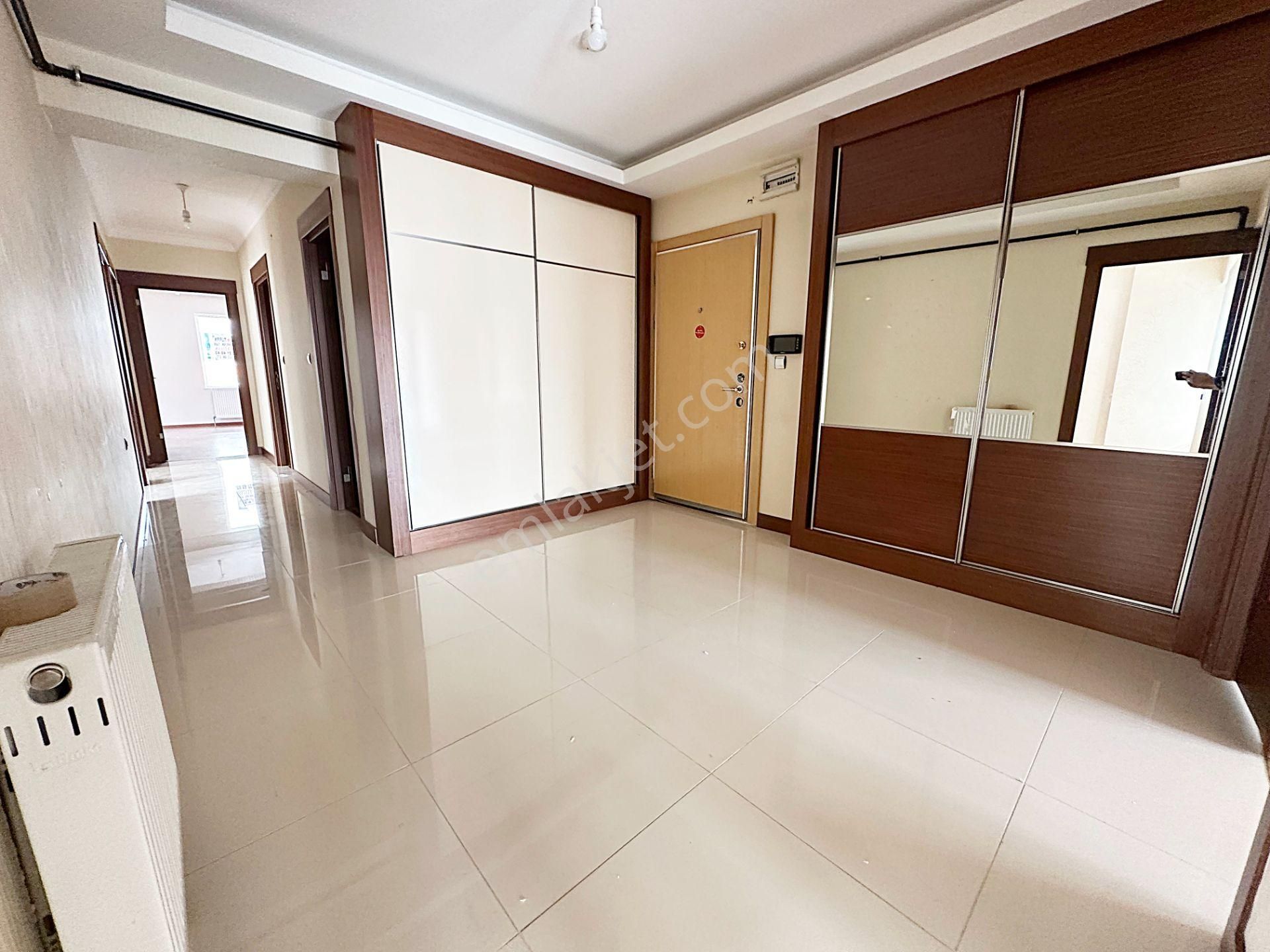 Cihandan Hastane'ye 5 Dk Mesafede Mazaralı 4+1 - Görsel 35