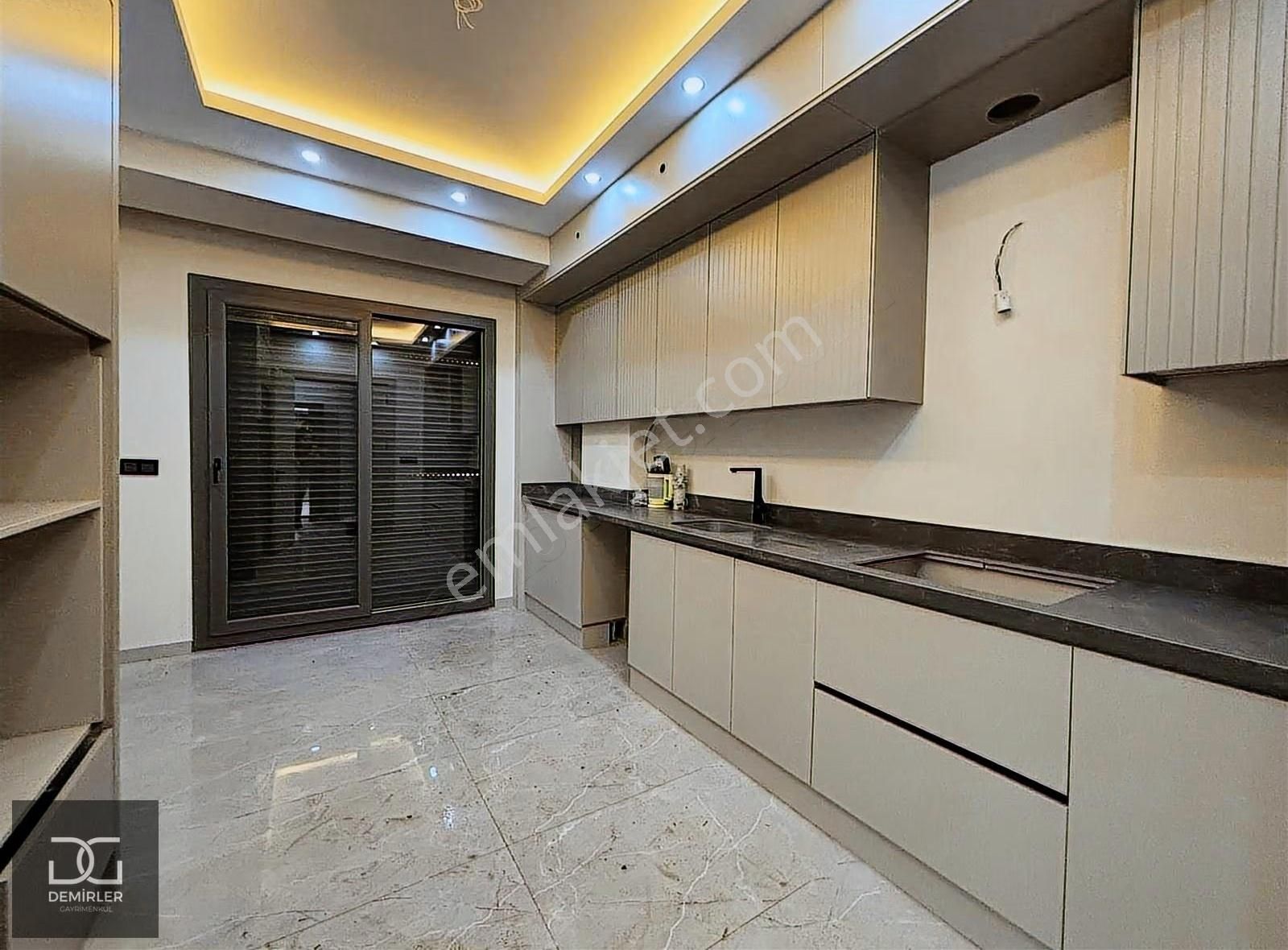 Demirler'den Yenişafakta Ultra Lüks Panjurlu Ebv Banyolu 3+1 - Görsel 23