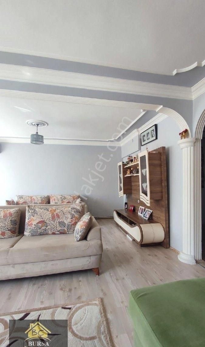 Bursa Yıldırım Yeşil Şible De 130 M2 Kombili Bakımlı Daire - Görsel 3