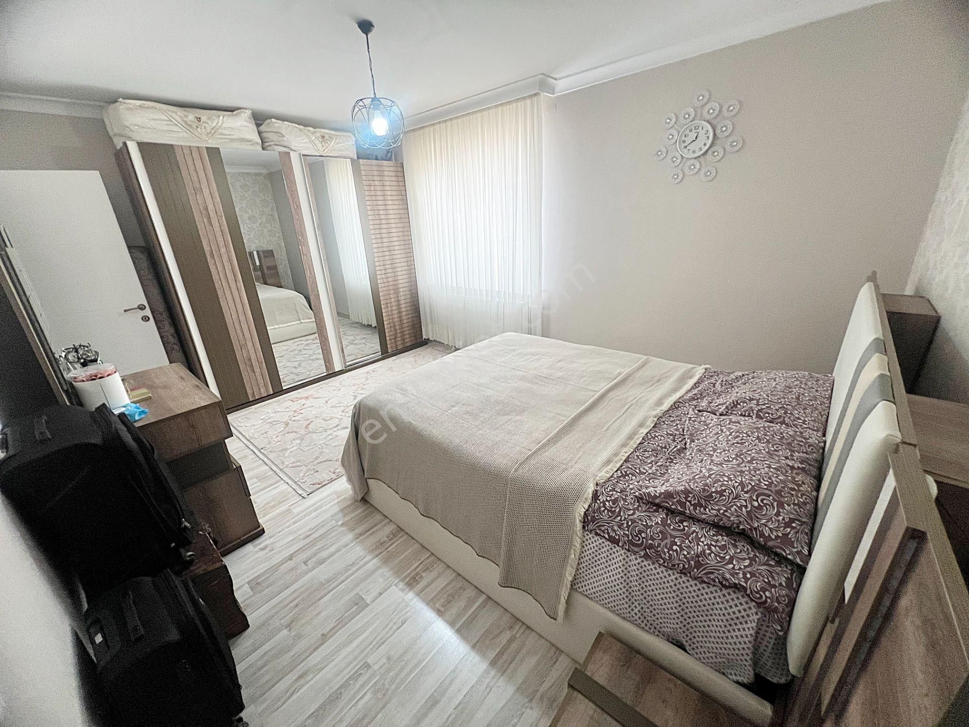 Kaletepe Erol Kaya Cadde Yakını Emsalsiz Ful Yapılı Kök Tapu Güney Batı Cephe - Görsel 23