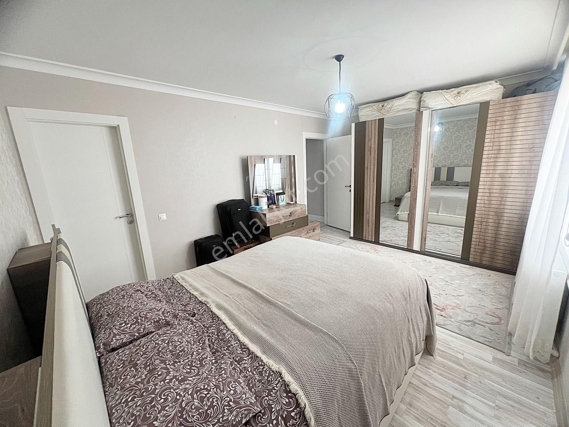 Kaletepe Erol Kaya Cadde Yakını Emsalsiz Ful Yapılı Kök Tapu Güney Batı Cephe - Görsel 24