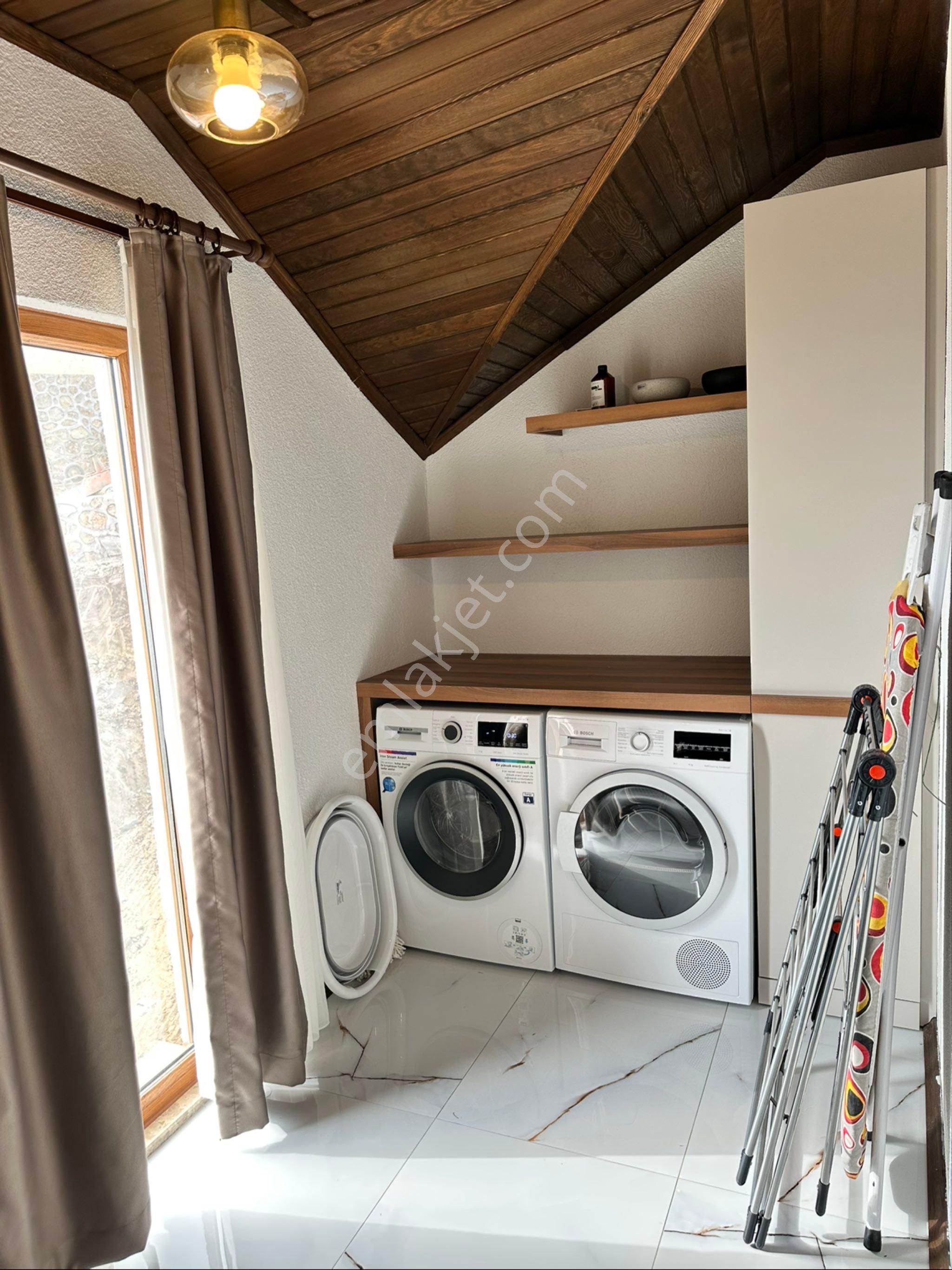 Emin Yerlikaya Gayrimenkulden Lüks Tasarım Satılık Villa - Görsel 5