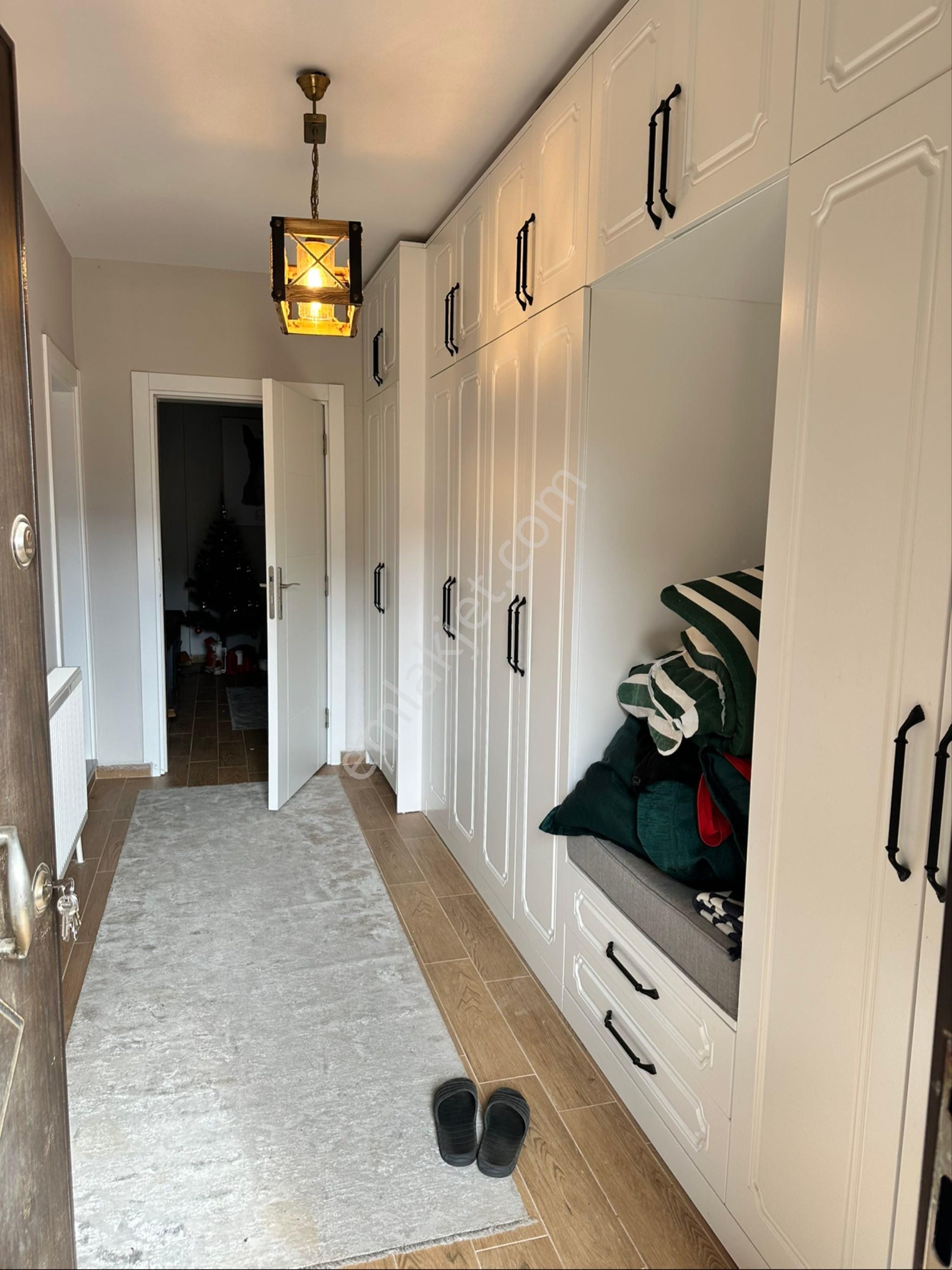 Emin Yerlikaya Gayrimenkulden Lüks Tasarım Satılık Villa - Görsel 15