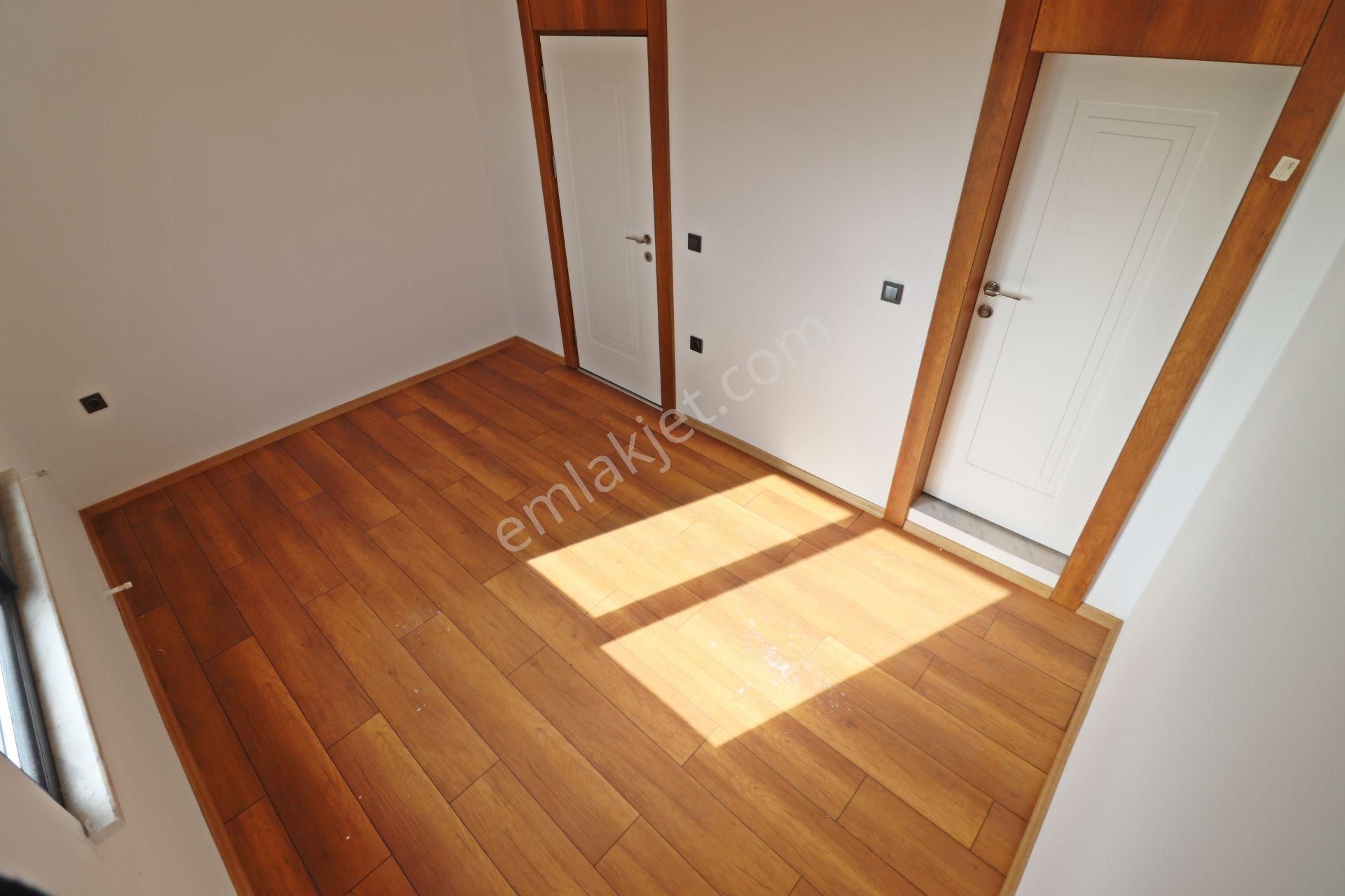 Irmaksudan Tek Yetkili Zeytinli De Oksijen Depolu 4+1 Villa - Görsel 15