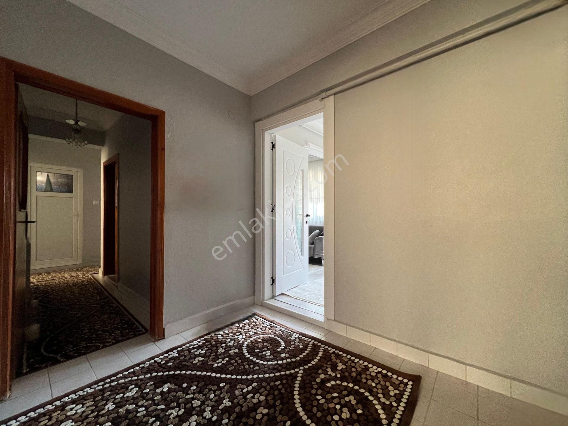 Roma' Dan Yeniceköy Mahallesi' Nde Satılık Daire - Görsel 2