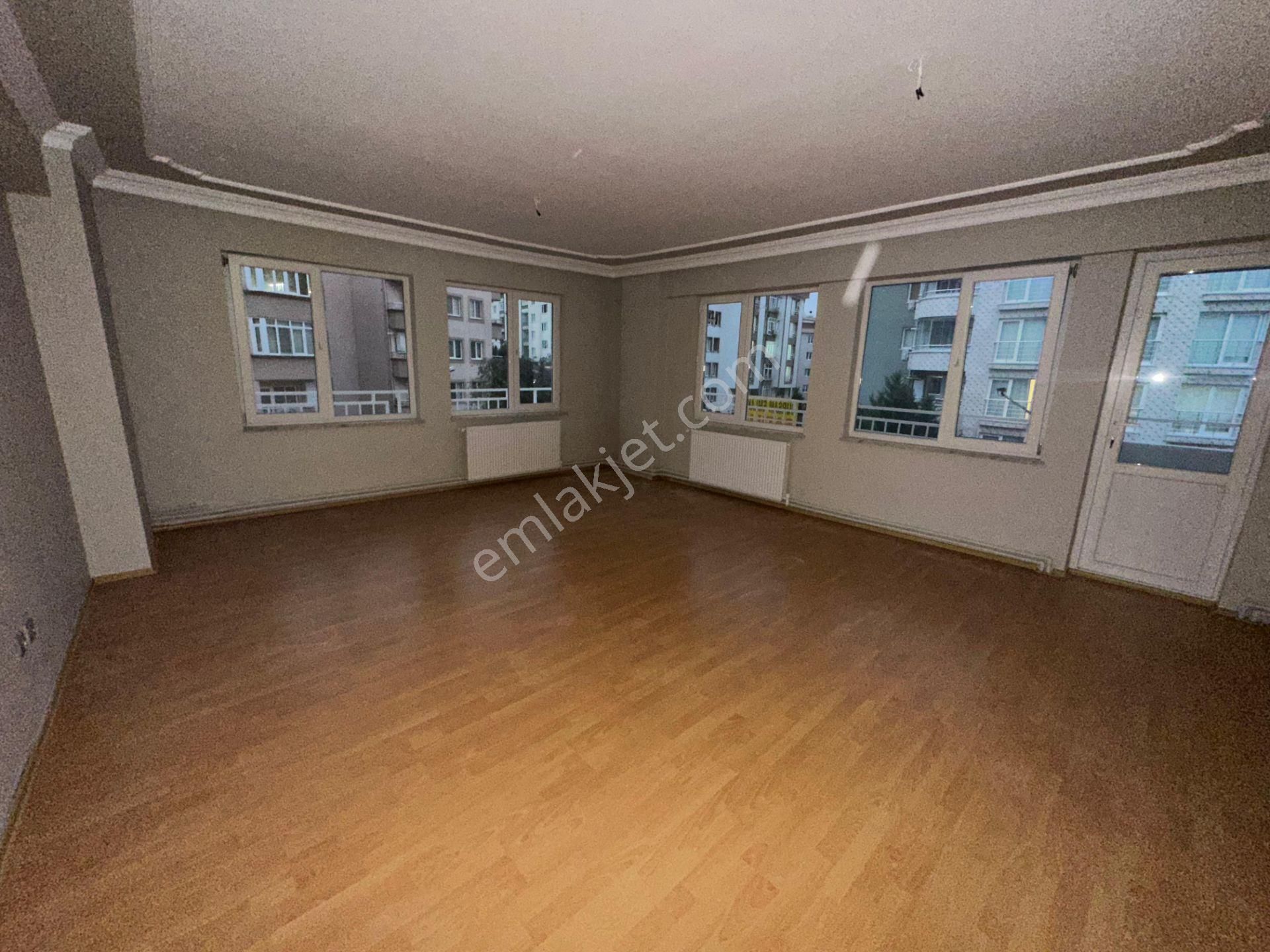 Doburca'da 3+1 140 M2 Kombili Asansörlü Satılık Daire - Görsel 14