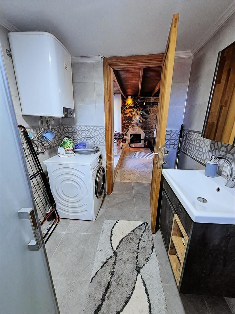 Dikili Yahşibey'de Satılık Bahçeli Taş Villa - Görsel 12