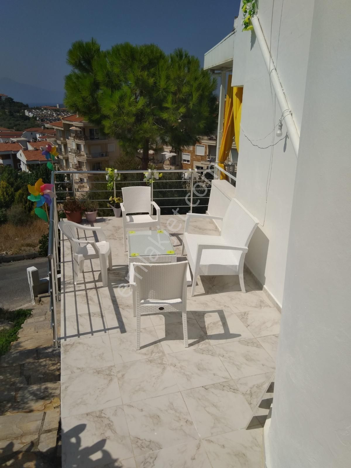 Deniz Manzaralı Geniş Bahçeli 4+1 Satılık Tripleks Villa - Görsel 16