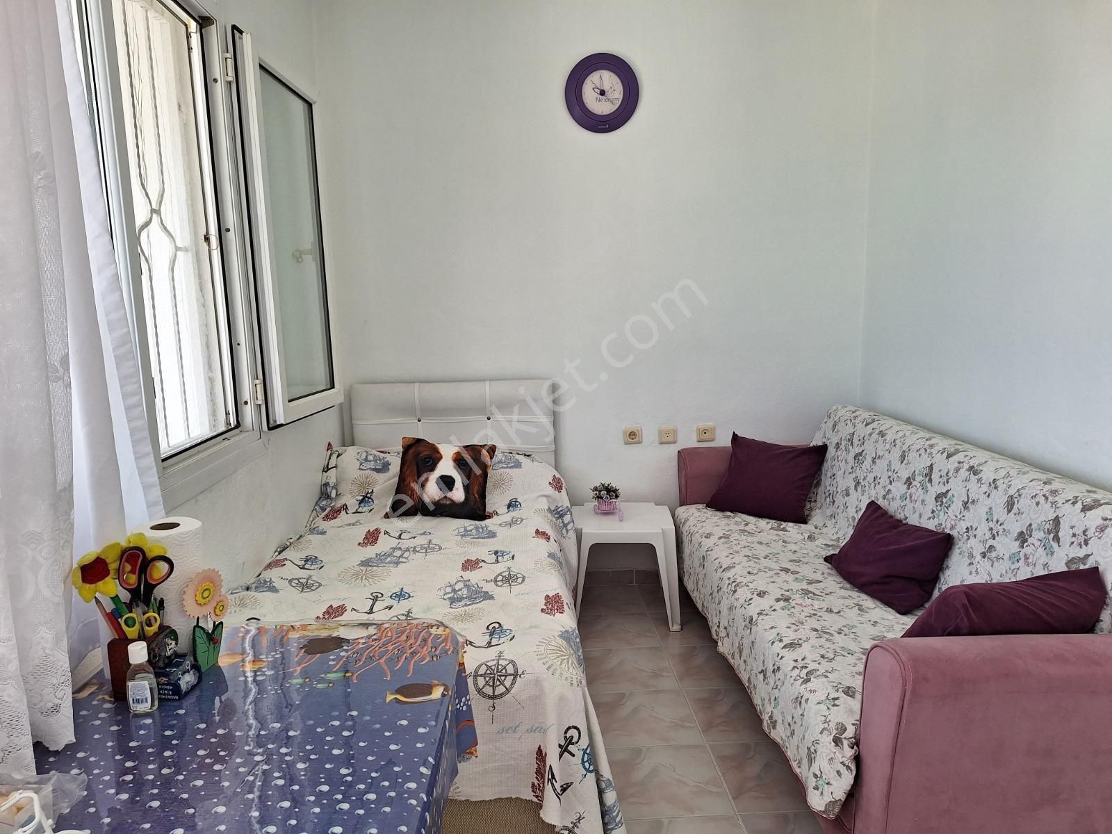 Deniz Manzaralı Geniş Bahçeli 4+1 Satılık Tripleks Villa - Görsel 10