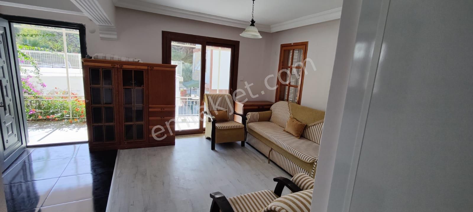 Kuşadası Kadınlar Denizinde Müstakil 3+1 Eşyalı Satılık Villa - Görsel 3